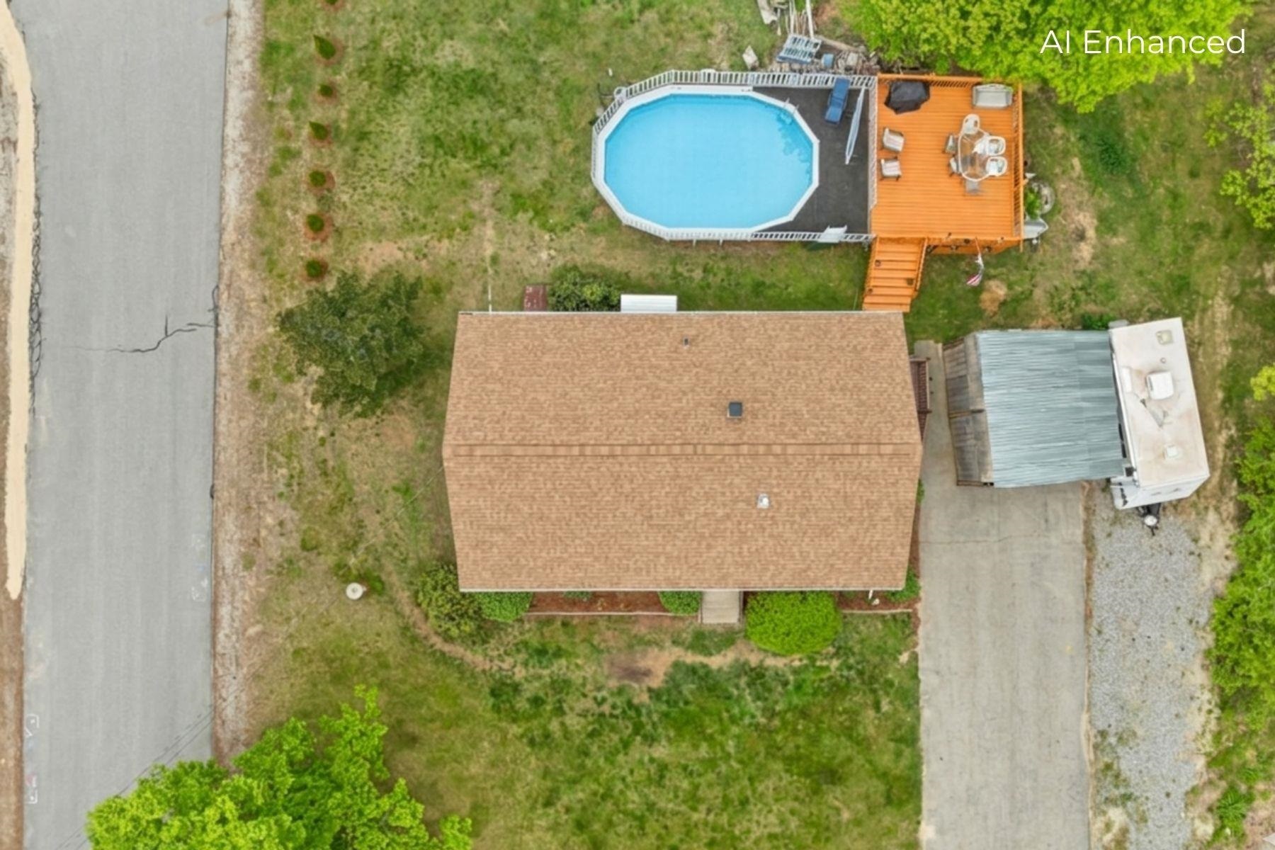 42 Cameron Dr, Pittsfield, NH 03263-3207