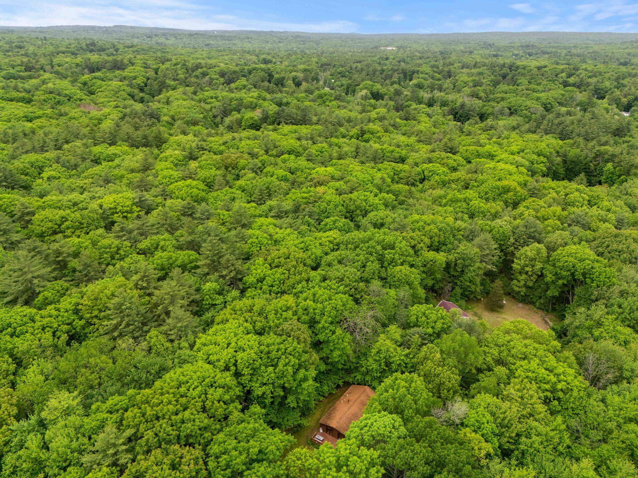 540 Main St, Sandown, NH 03873
