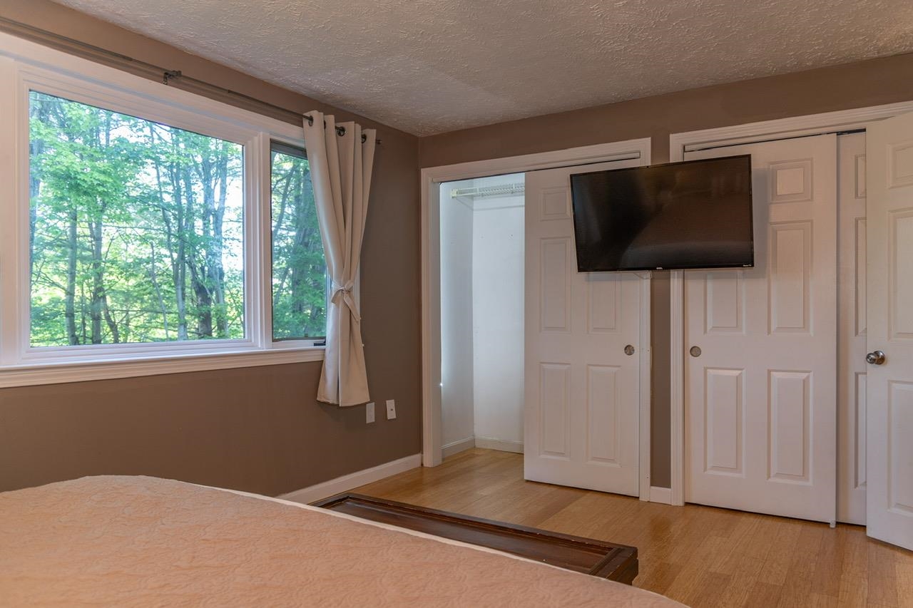 503 Eastview Dr, Wilton, NH 03086
