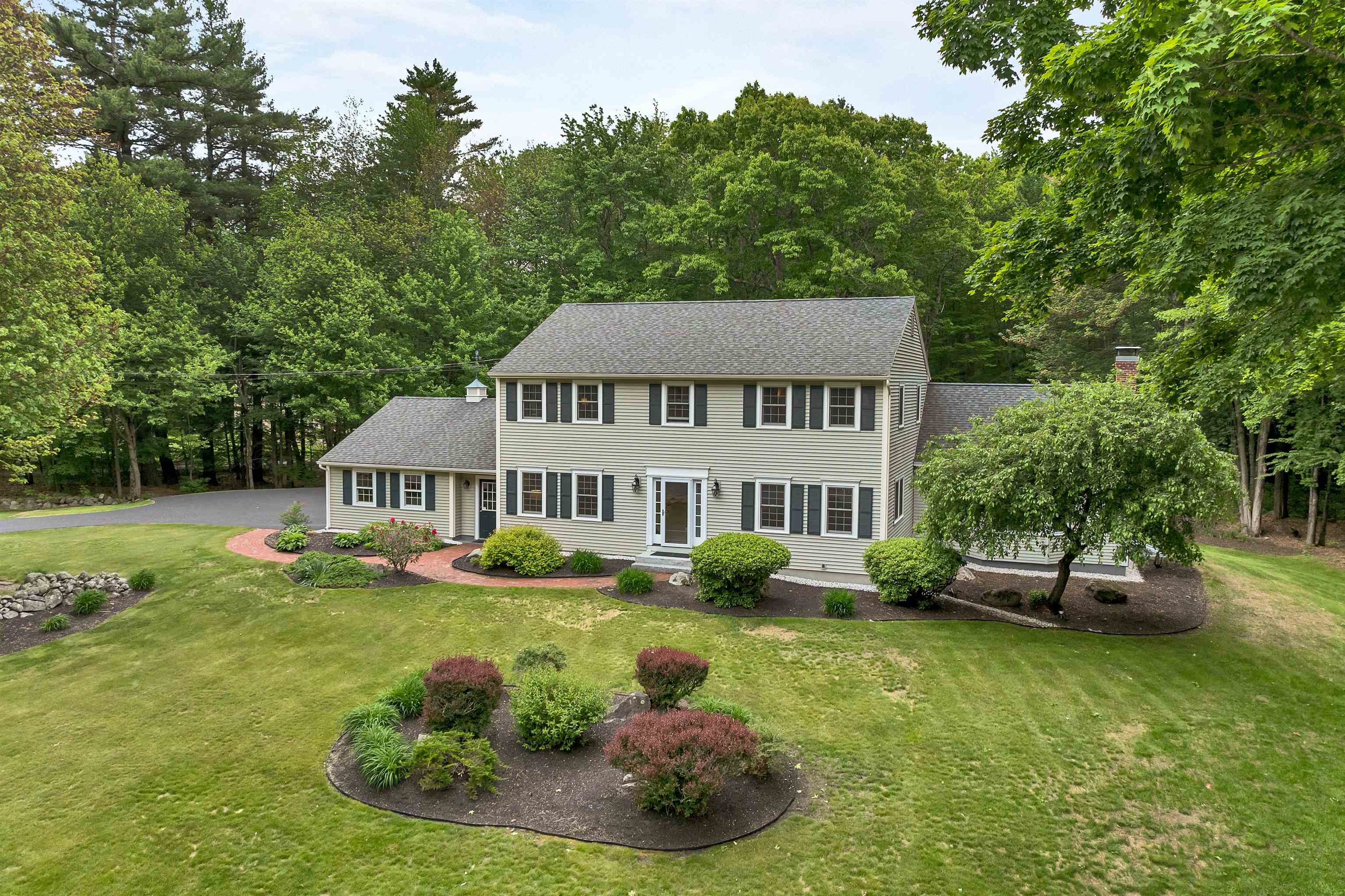 66 Knox Rd, Bow, NH 03304