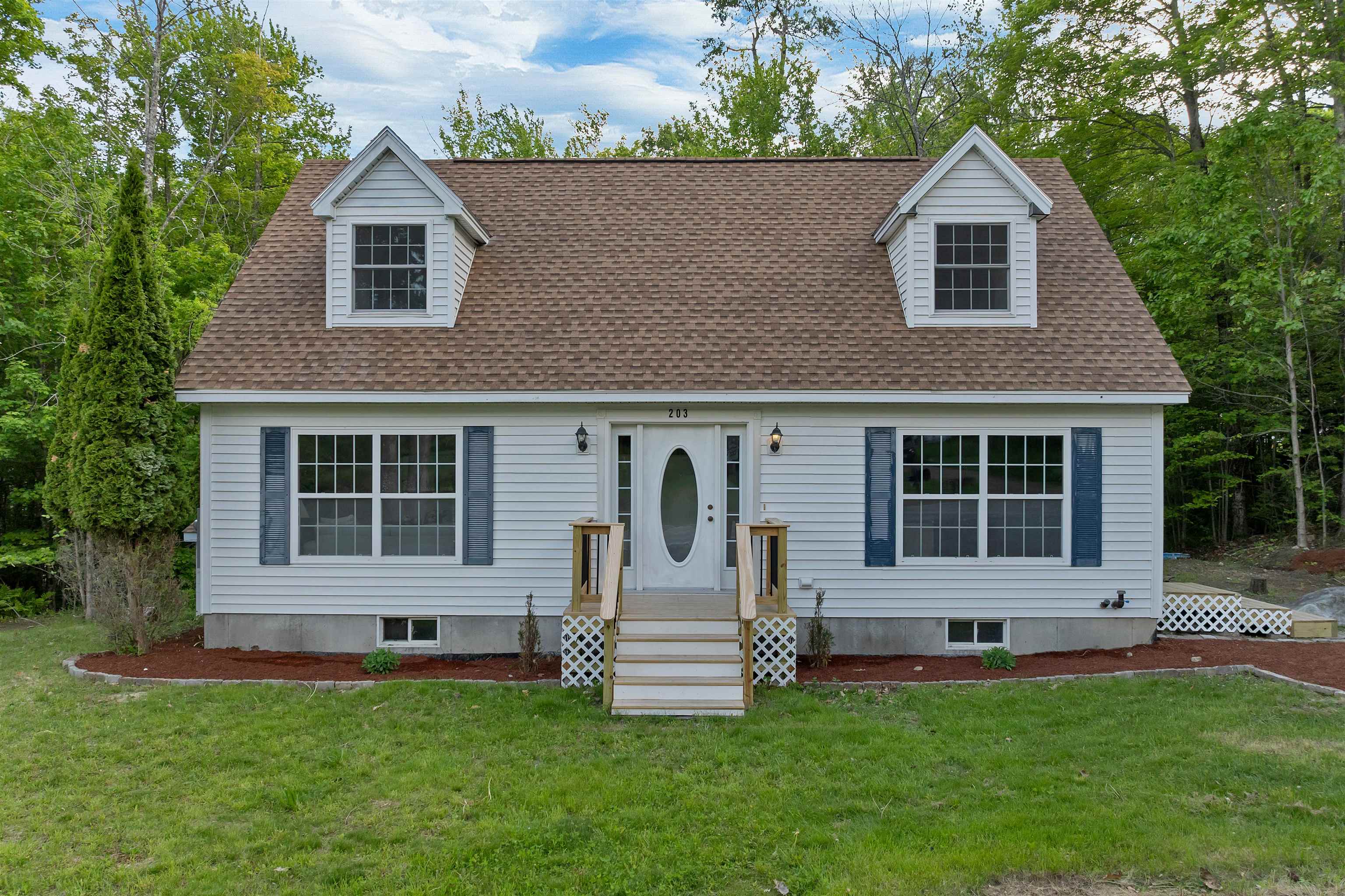 203 Pease Rd, Meredith, NH 03253