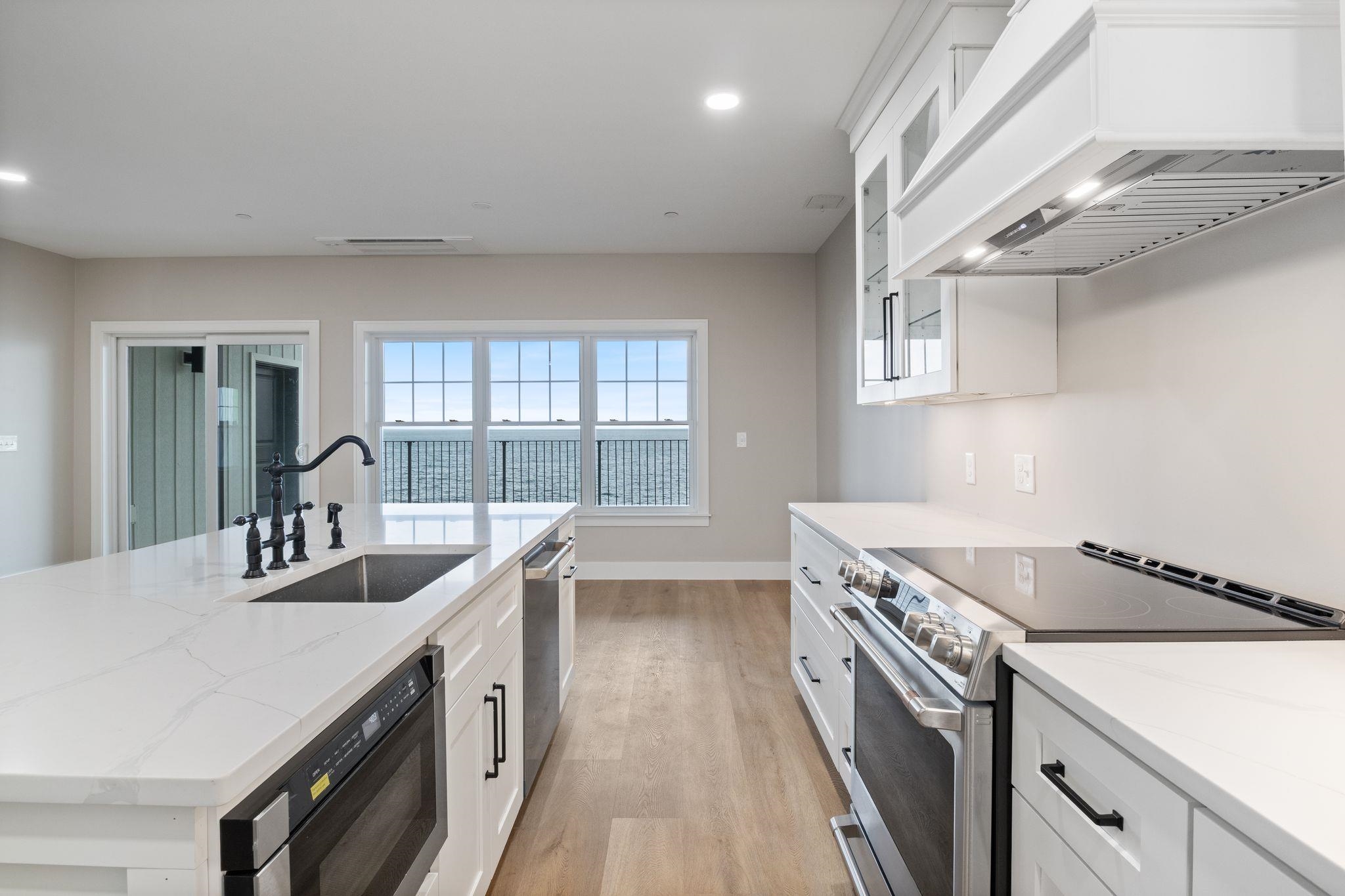 465 Ocean Blvd, Hampton, NH 03842