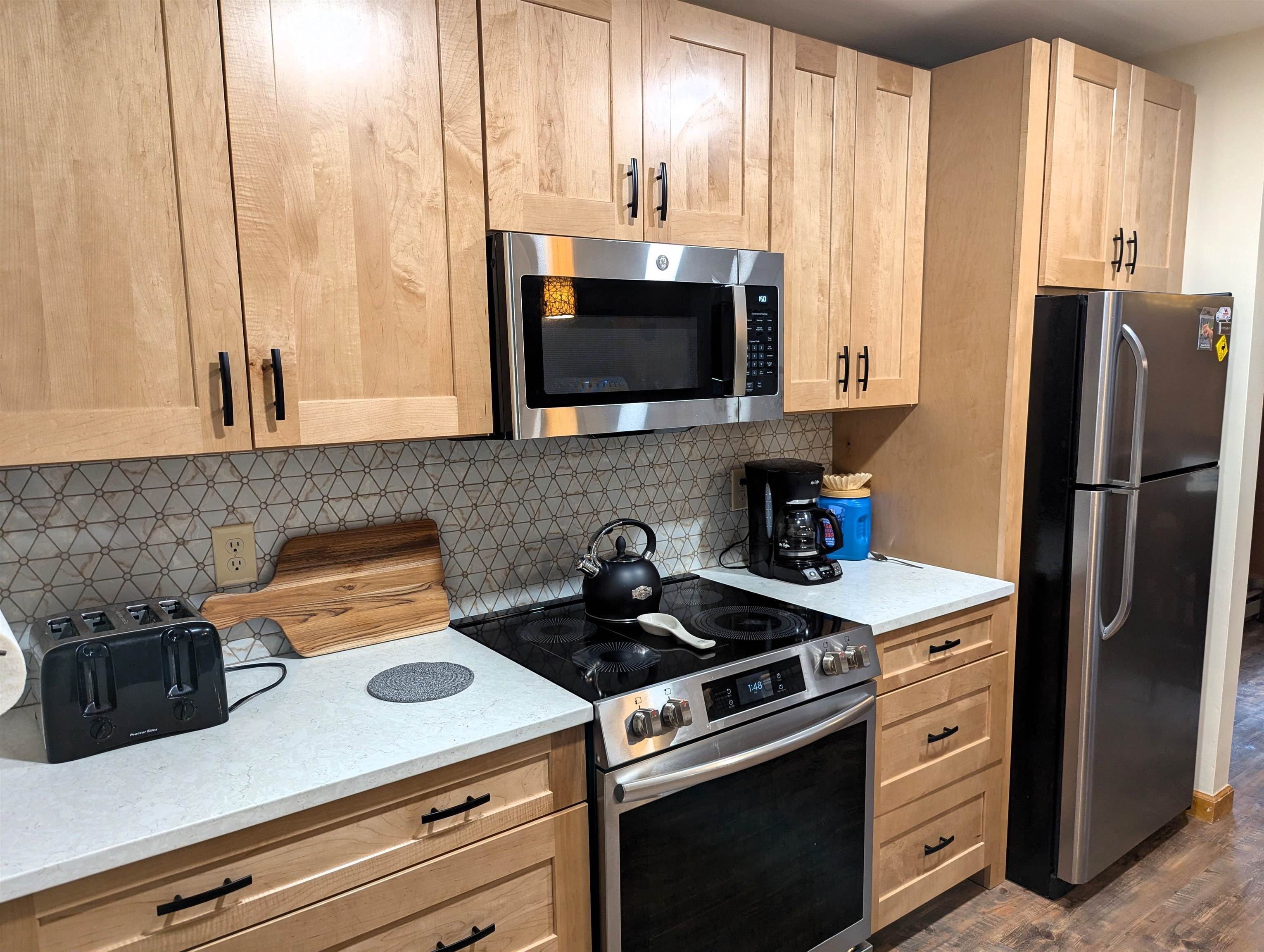 29 Riverfront Drive, Woodstock, NH photo 4