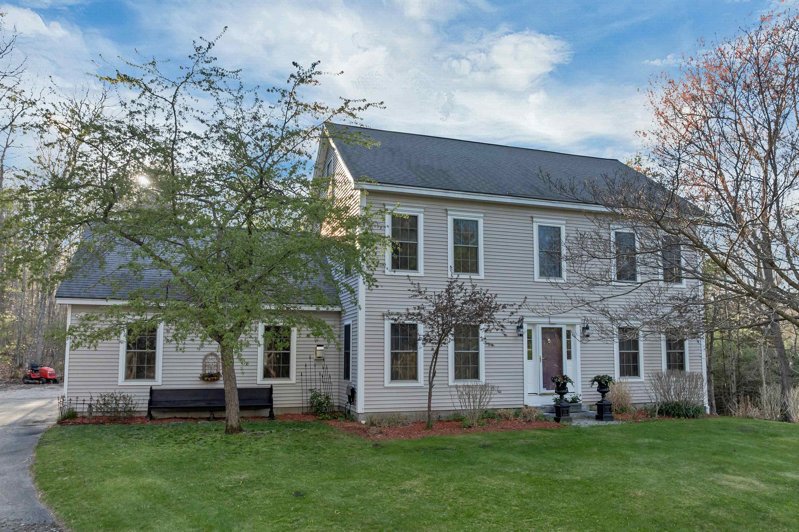 58 Pointe Trinity Dr, Strafford, NH 03884