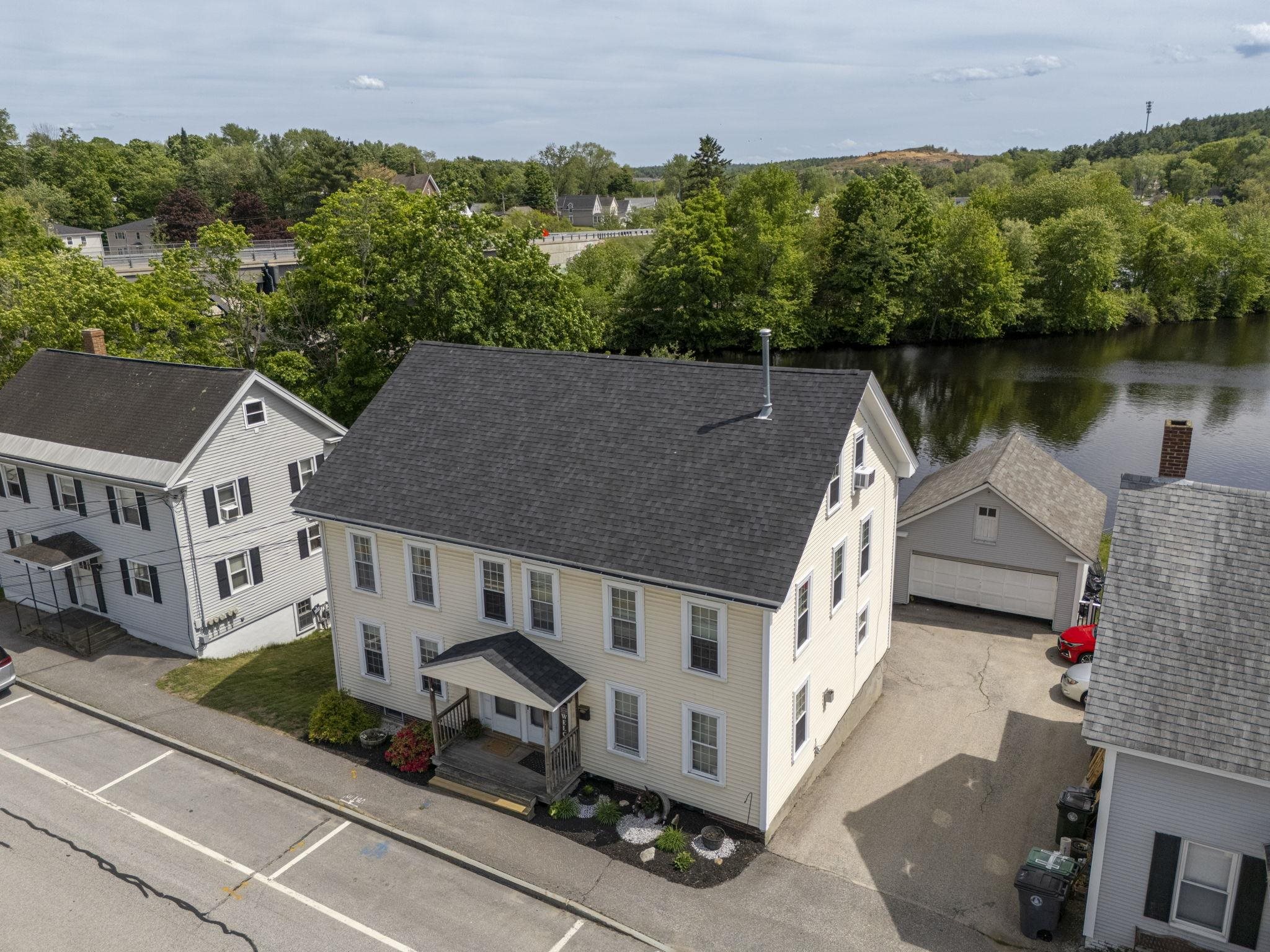 127 Glass St, Pembroke, NH 03275