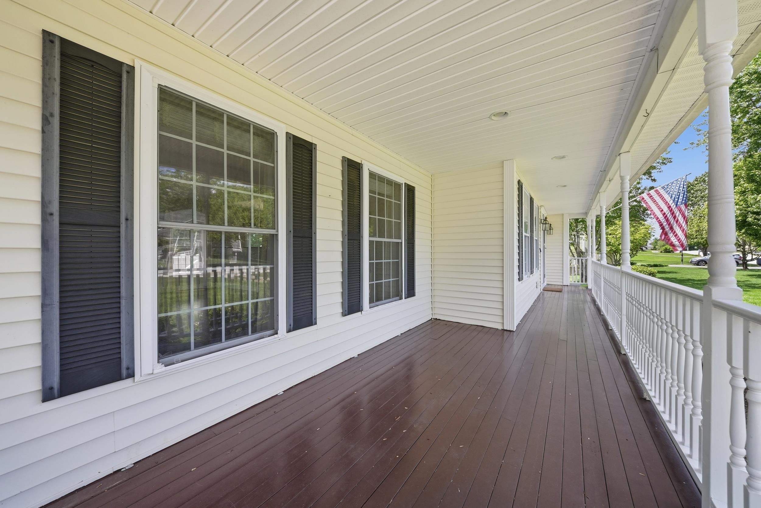 13 Stirling Ave, Hooksett, NH 03106