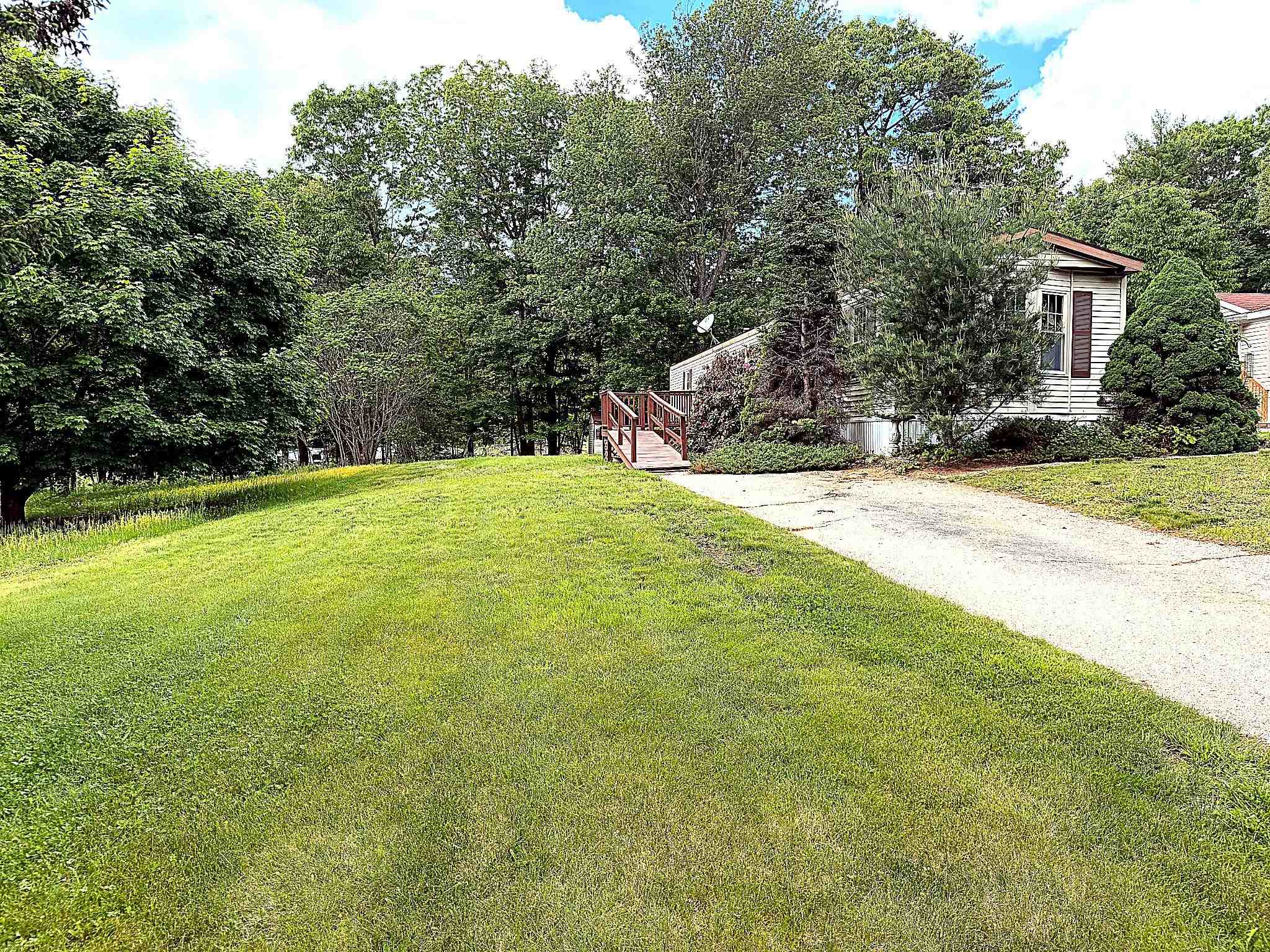 24 Christopher Ln, Fremont, NH 03044