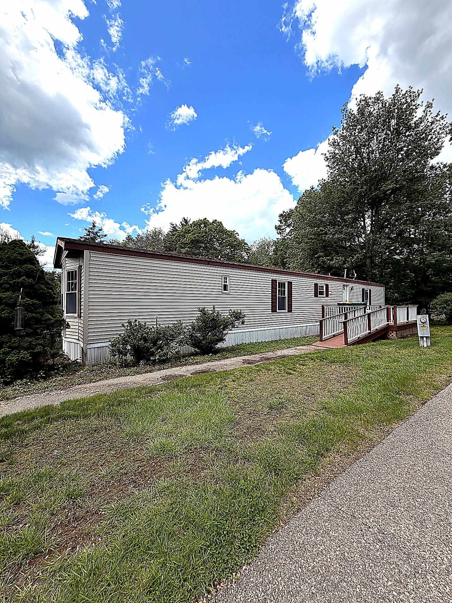 24 Christopher Ln, Fremont, NH 03044
