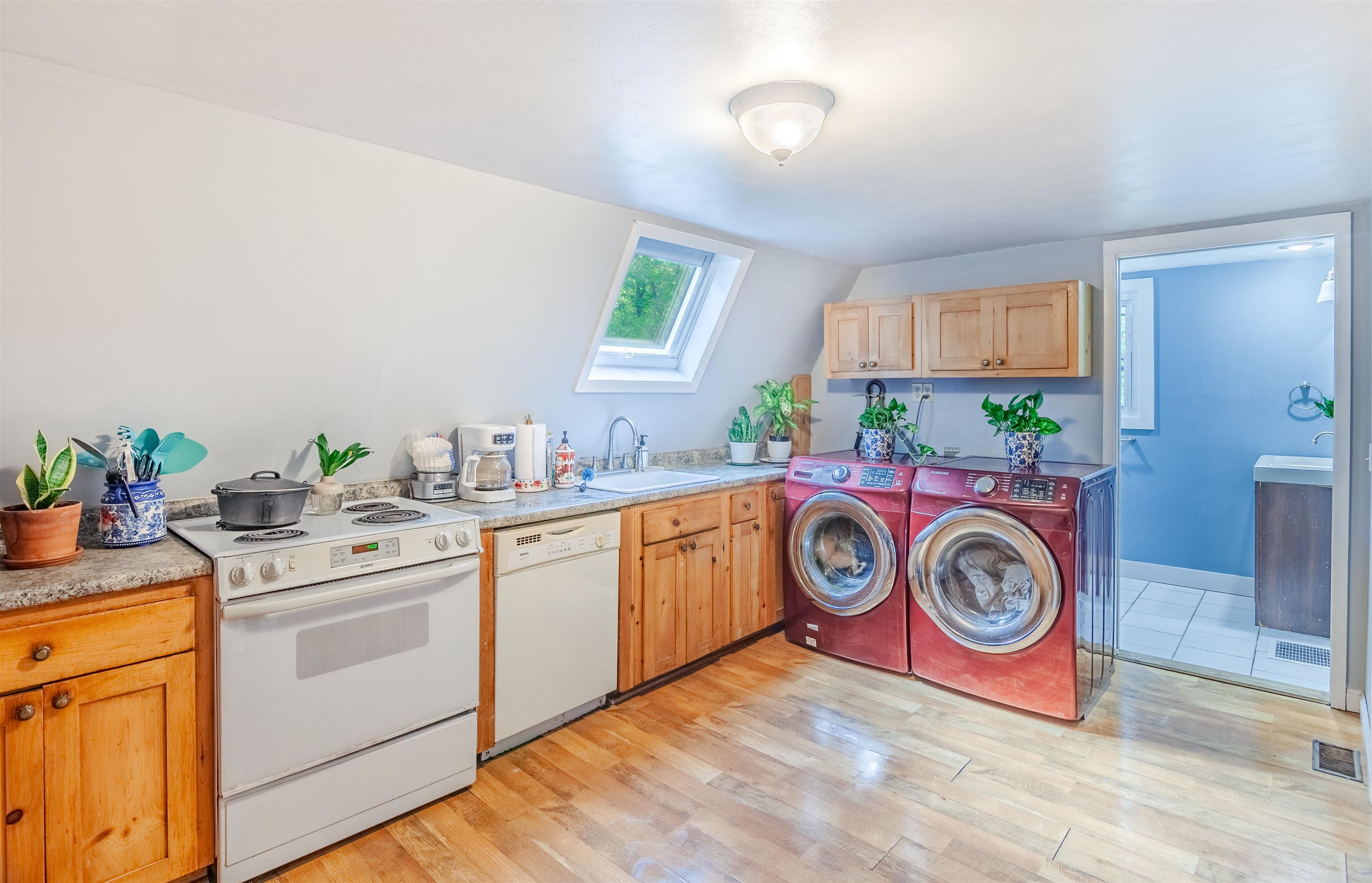 21 Hoadley Rd, Belmont, NH 03220