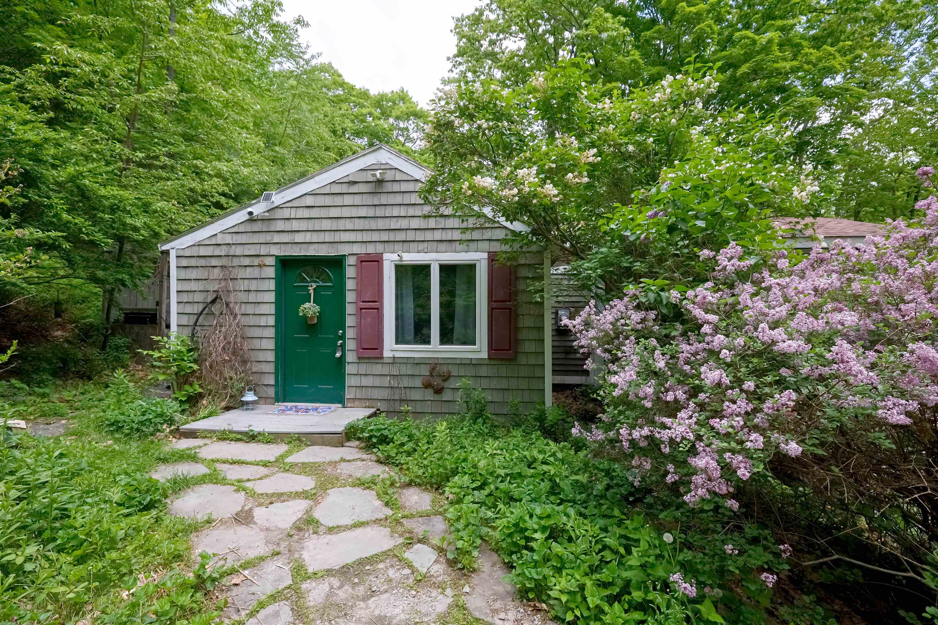 93 North Rd, New Ipswich, NH 03071