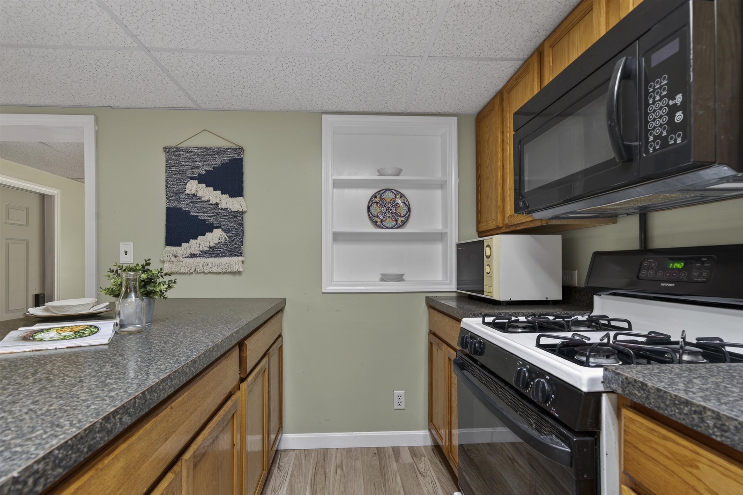 112 Shaker Rd, Canterbury, NH 03224