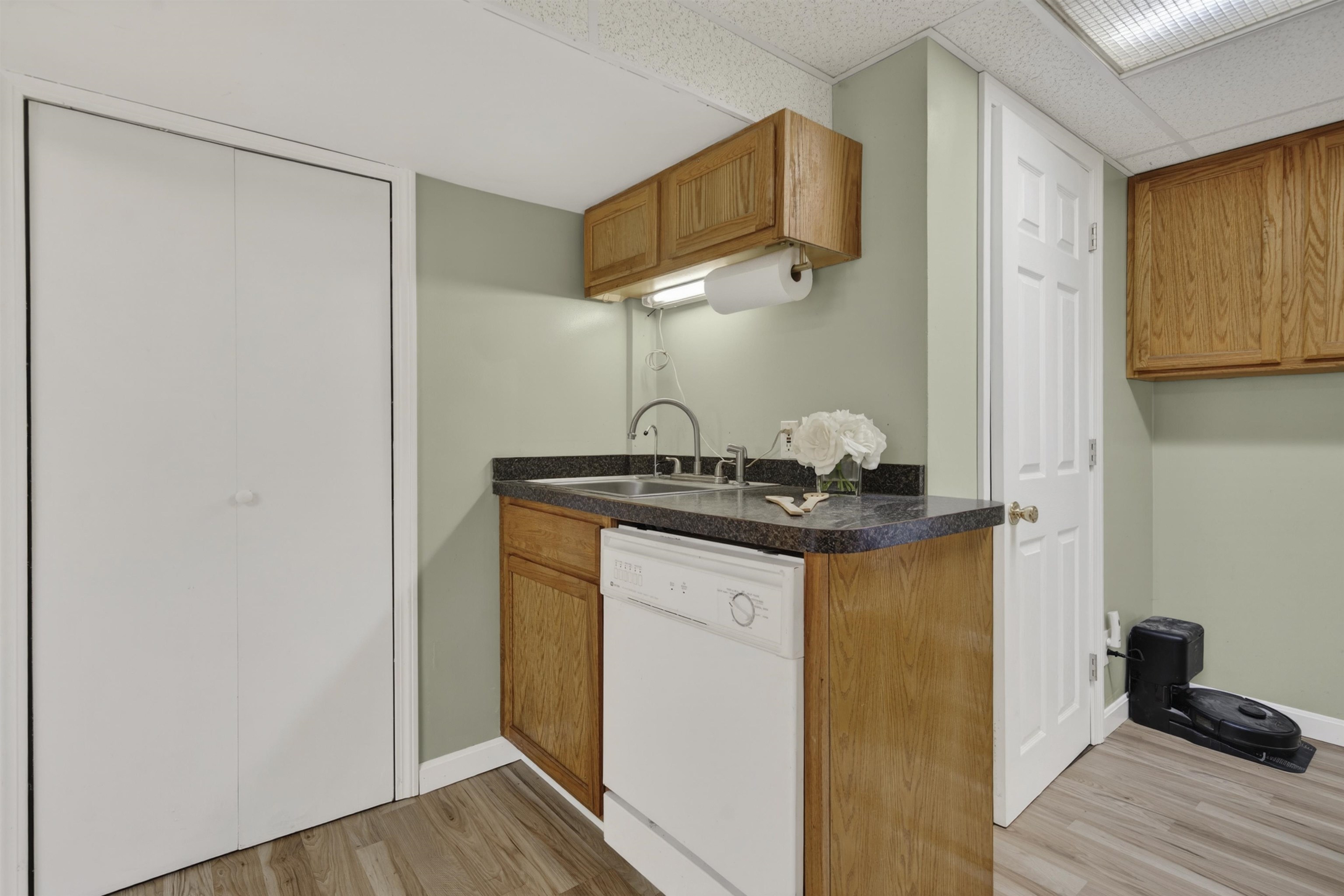 112 Shaker Rd, Canterbury, NH 03224