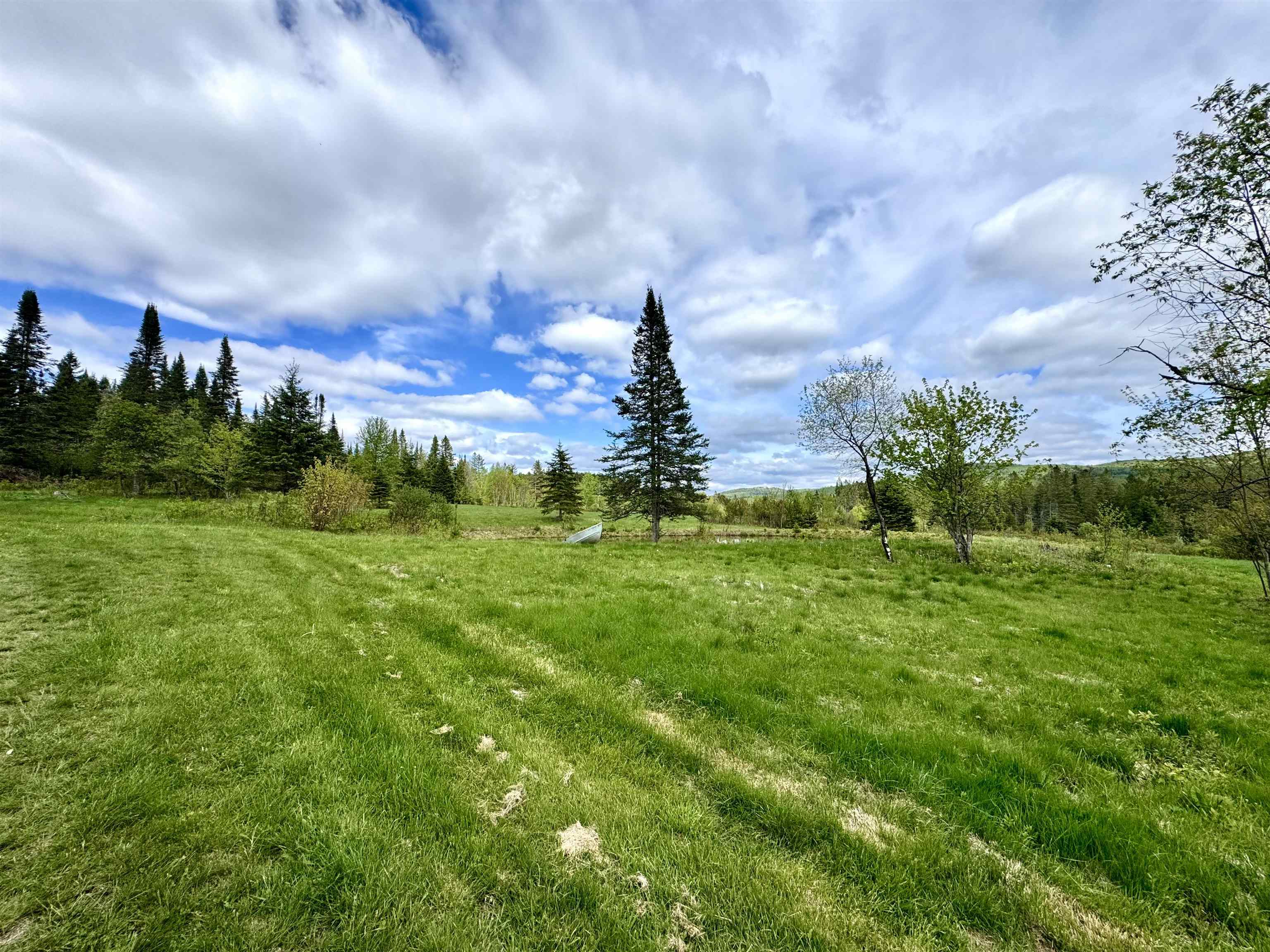26 Ad Chase Rd, Pittsburg, NH 03597