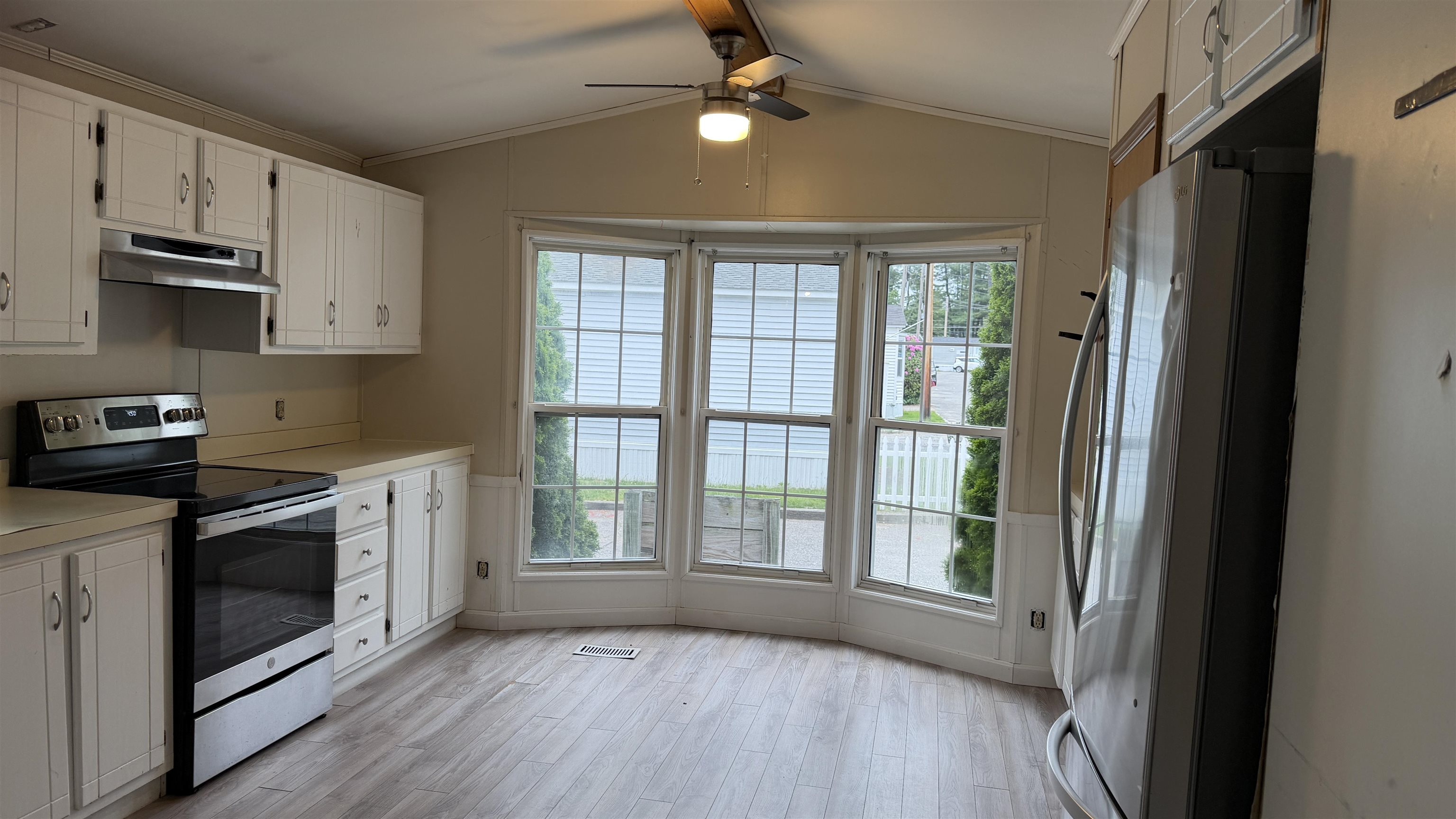 78 Thistle Way, Manchester, NH 03109