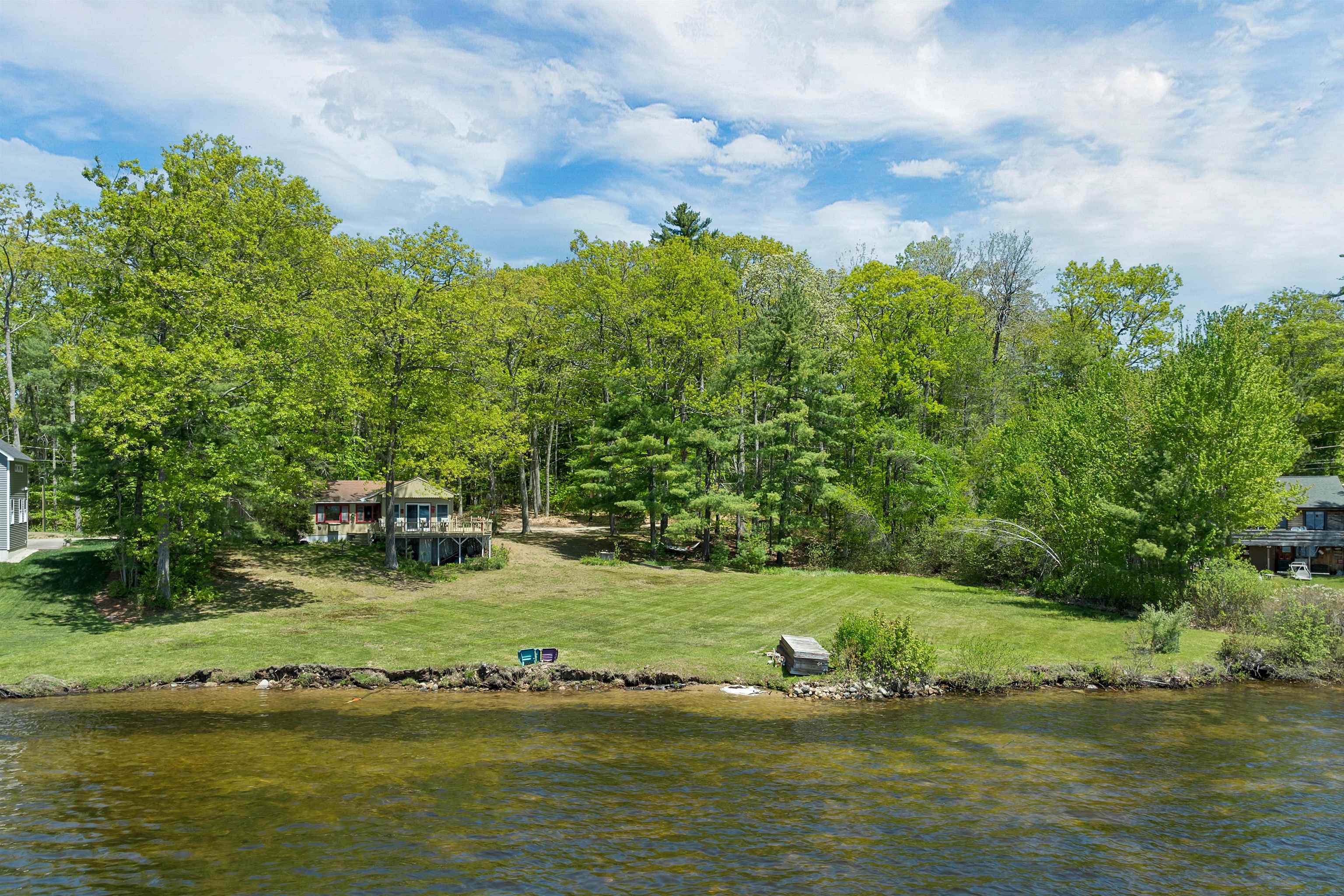 3 Brewster Rd, Tuftonboro, NH 03816
