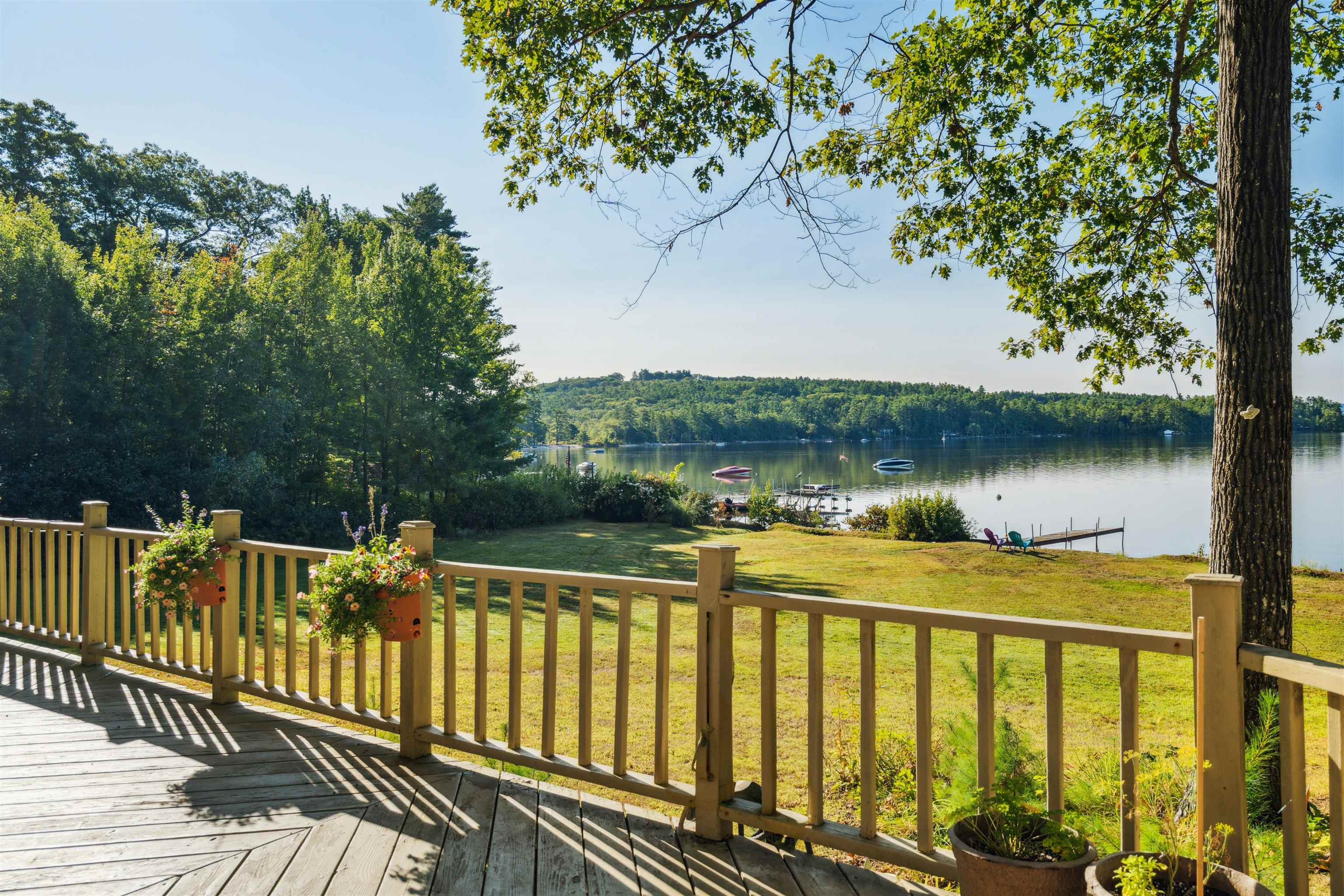 3 Brewster Rd, Tuftonboro, NH 03816
