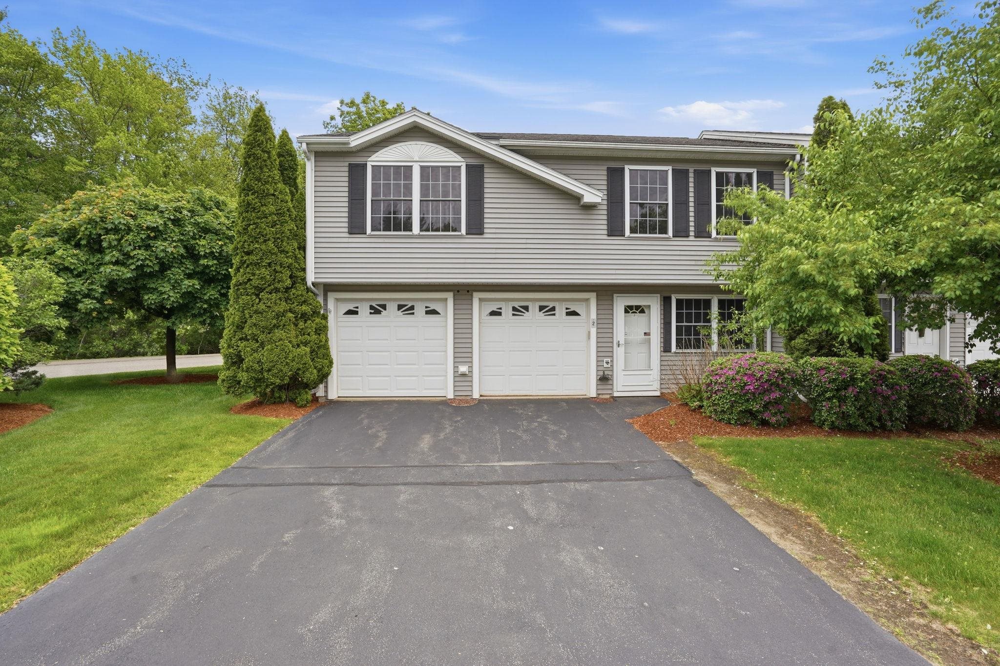 2 Red Sox Ln, Raymond, NH 03077