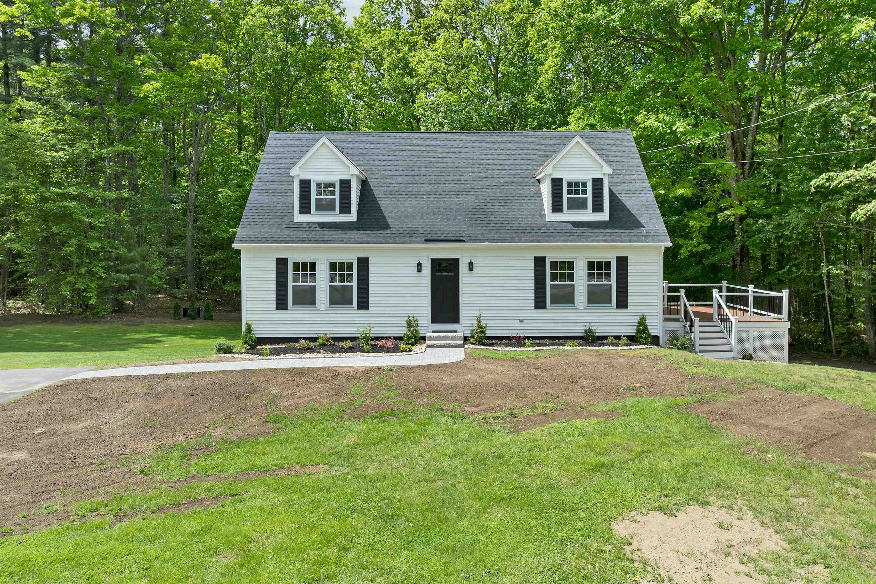 260 Center Hill Rd, Epsom, NH 03234