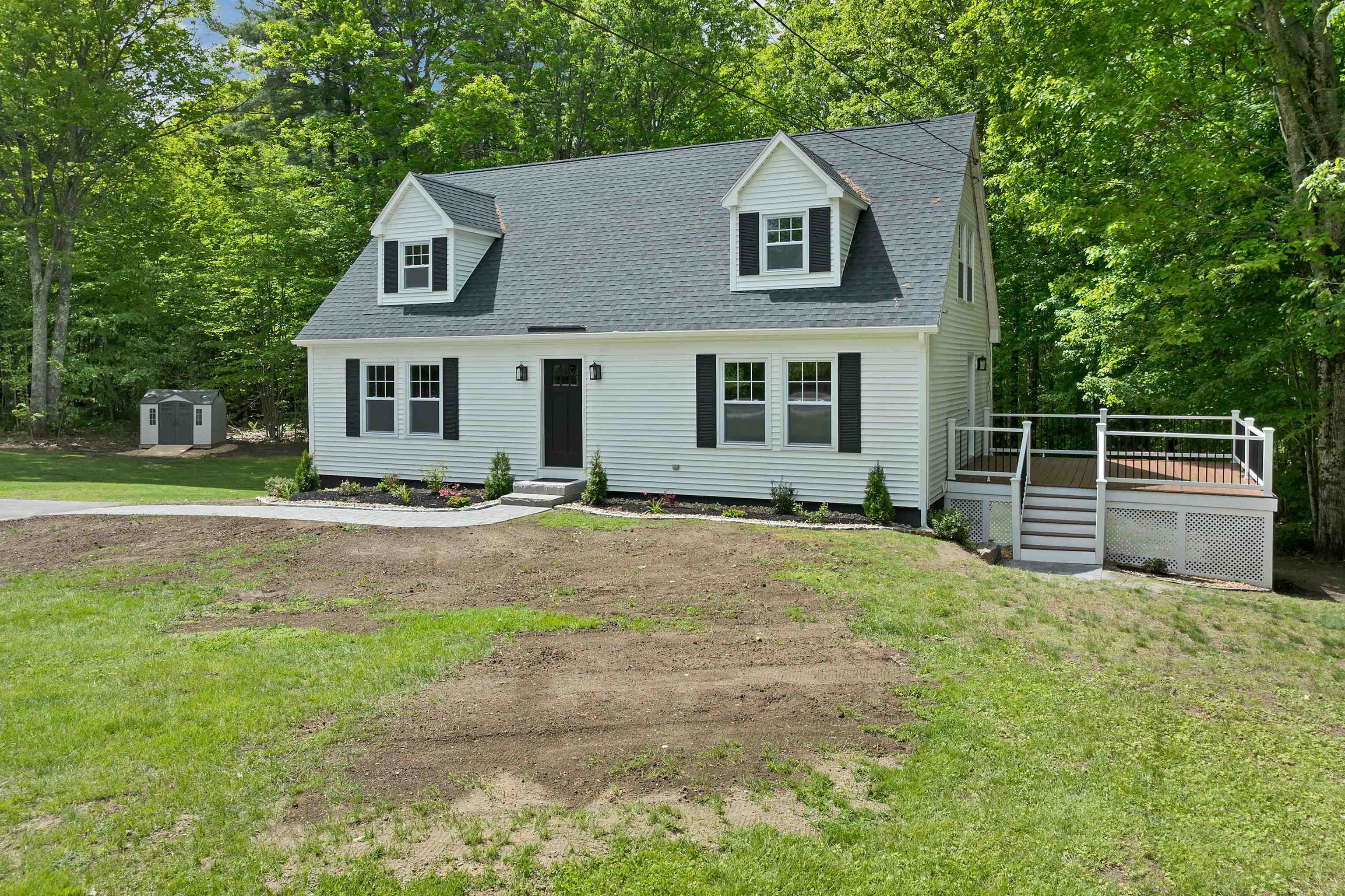 260 Center Hill Rd, Epsom, NH 03234
