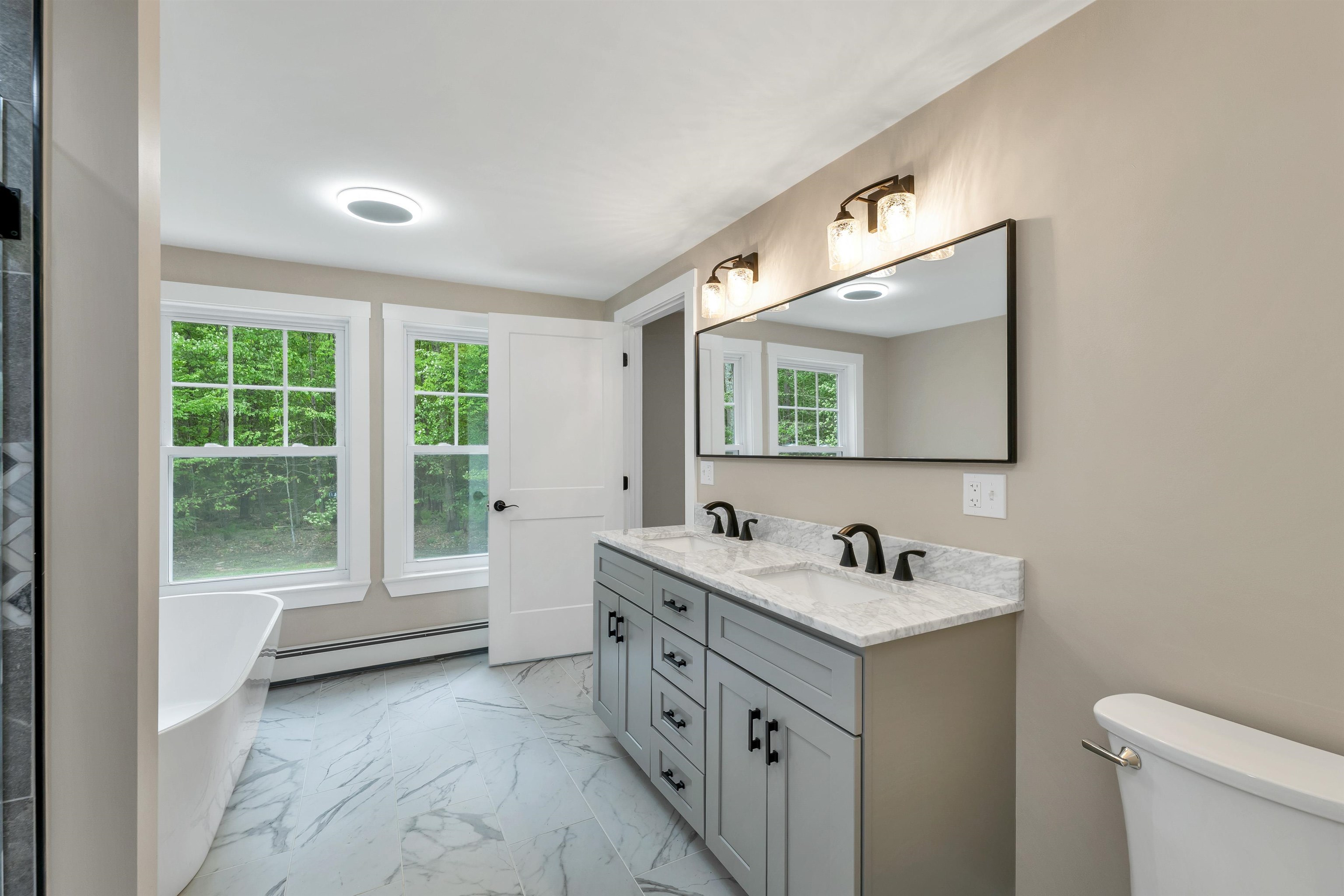 Primary ensuite full bath
