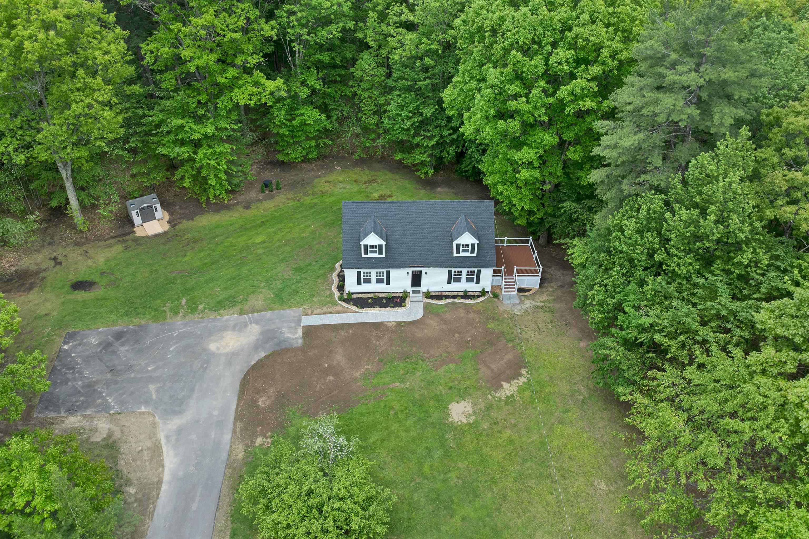 260 Center Hill Rd, Epsom, NH 03234