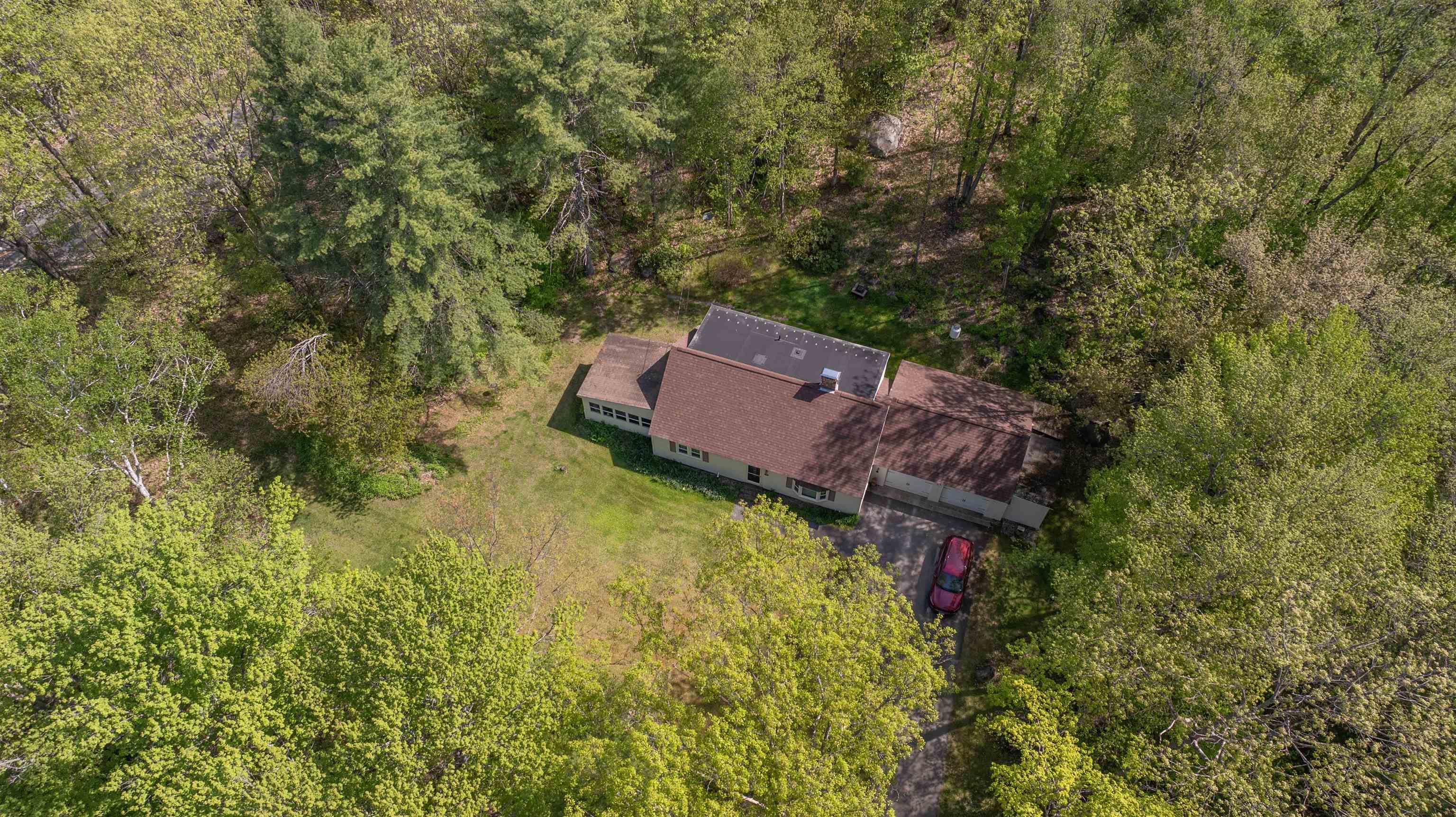 186 Old Bennington Rd, Greenfield, NH 03047