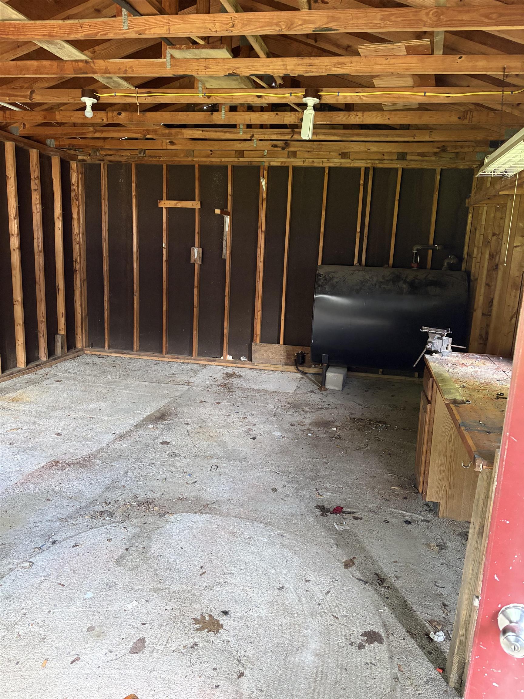 190 Leavitt Rd, Belmont, NH 03220