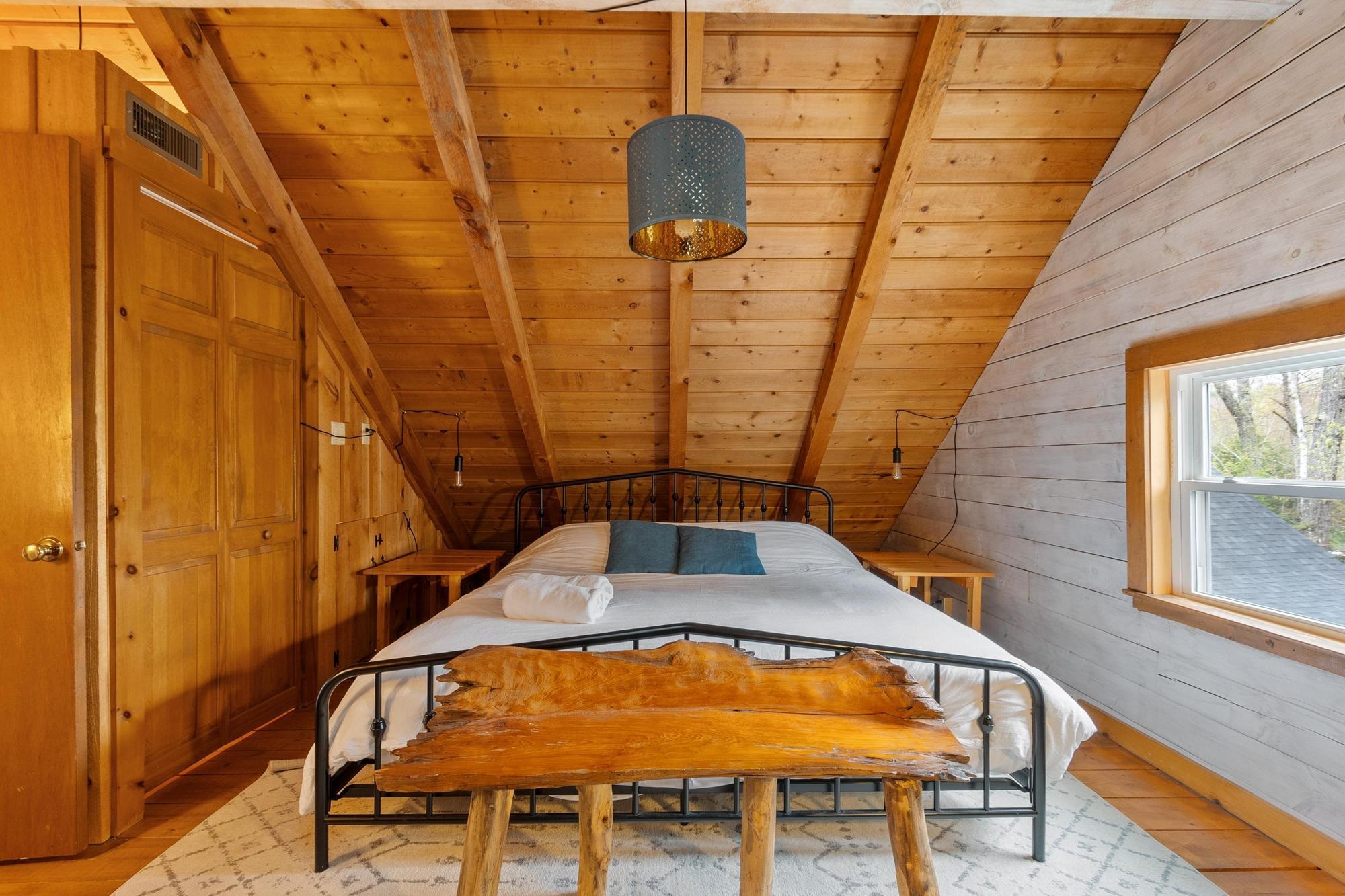 34 Jowders Cove Rd, Rindge, NH 03461