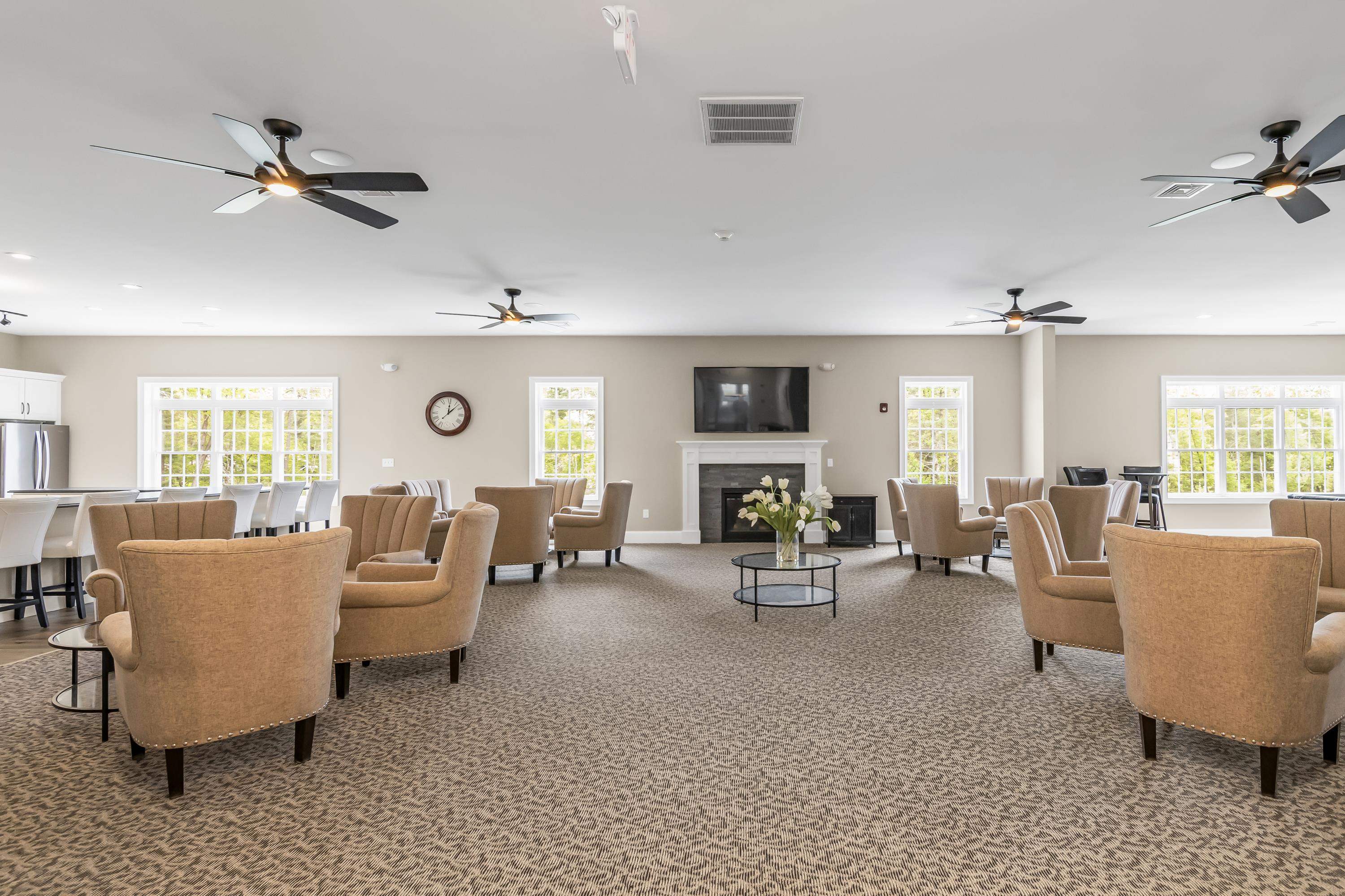 1 Honeycrisp Cir, Londonderry, NH 03053
