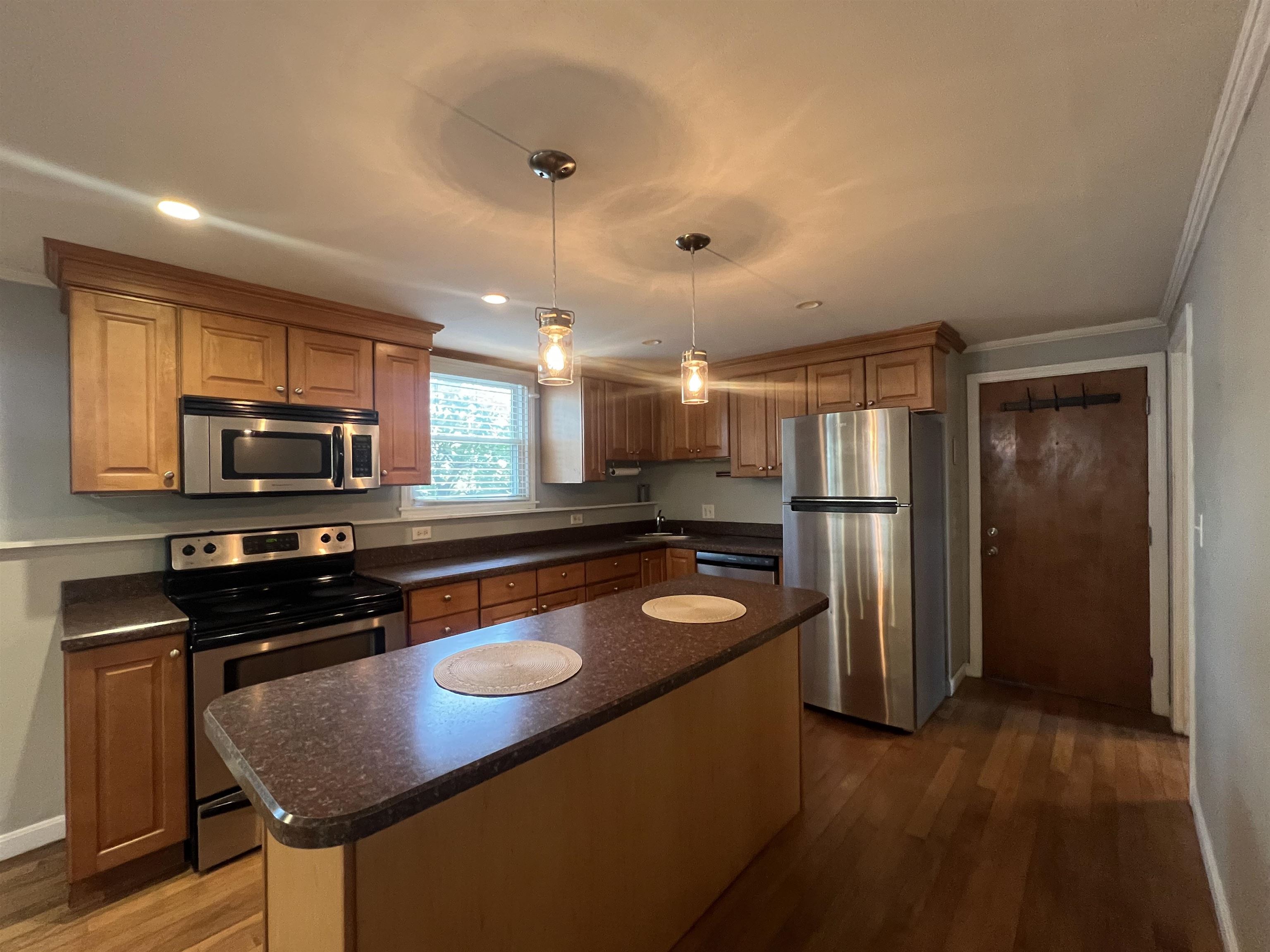 140 Cass St #A, Portsmouth, NH 03801
