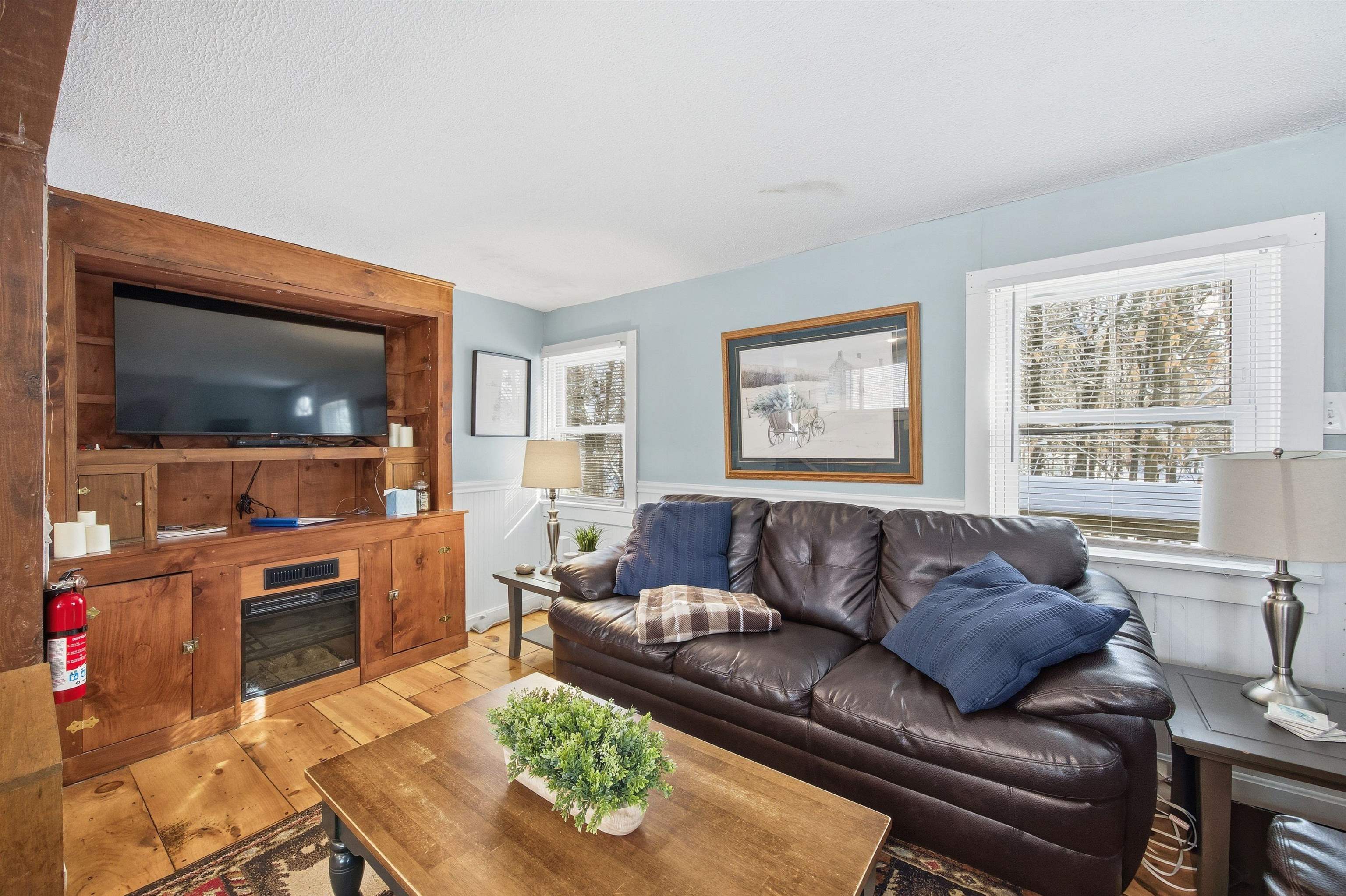 30 Moat Brook Dr, Conway, NH 03818