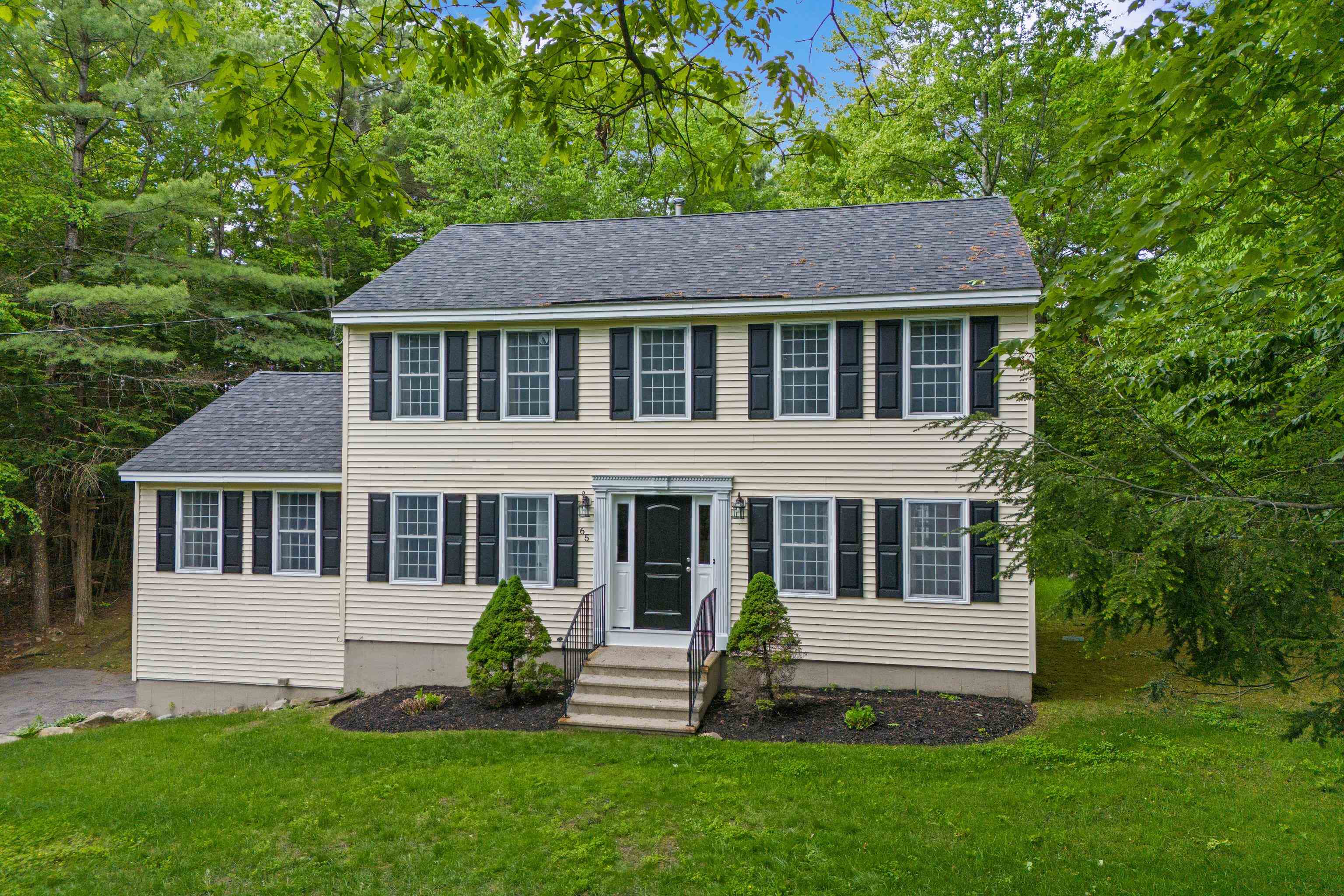 65 Alene Ln, Goffstown, NH 03045