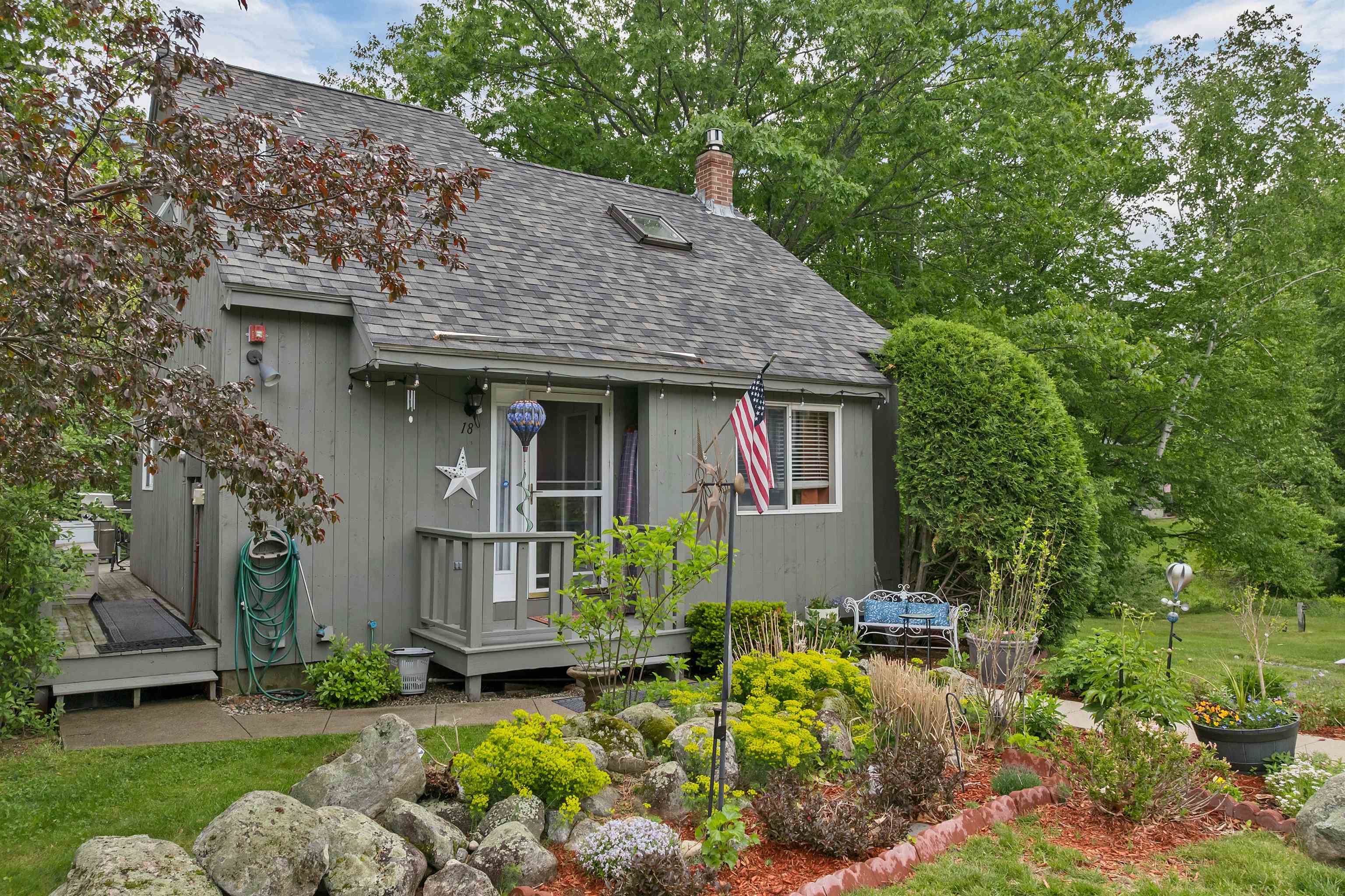 6 Cumberland Rd, Gilford, NH 03249