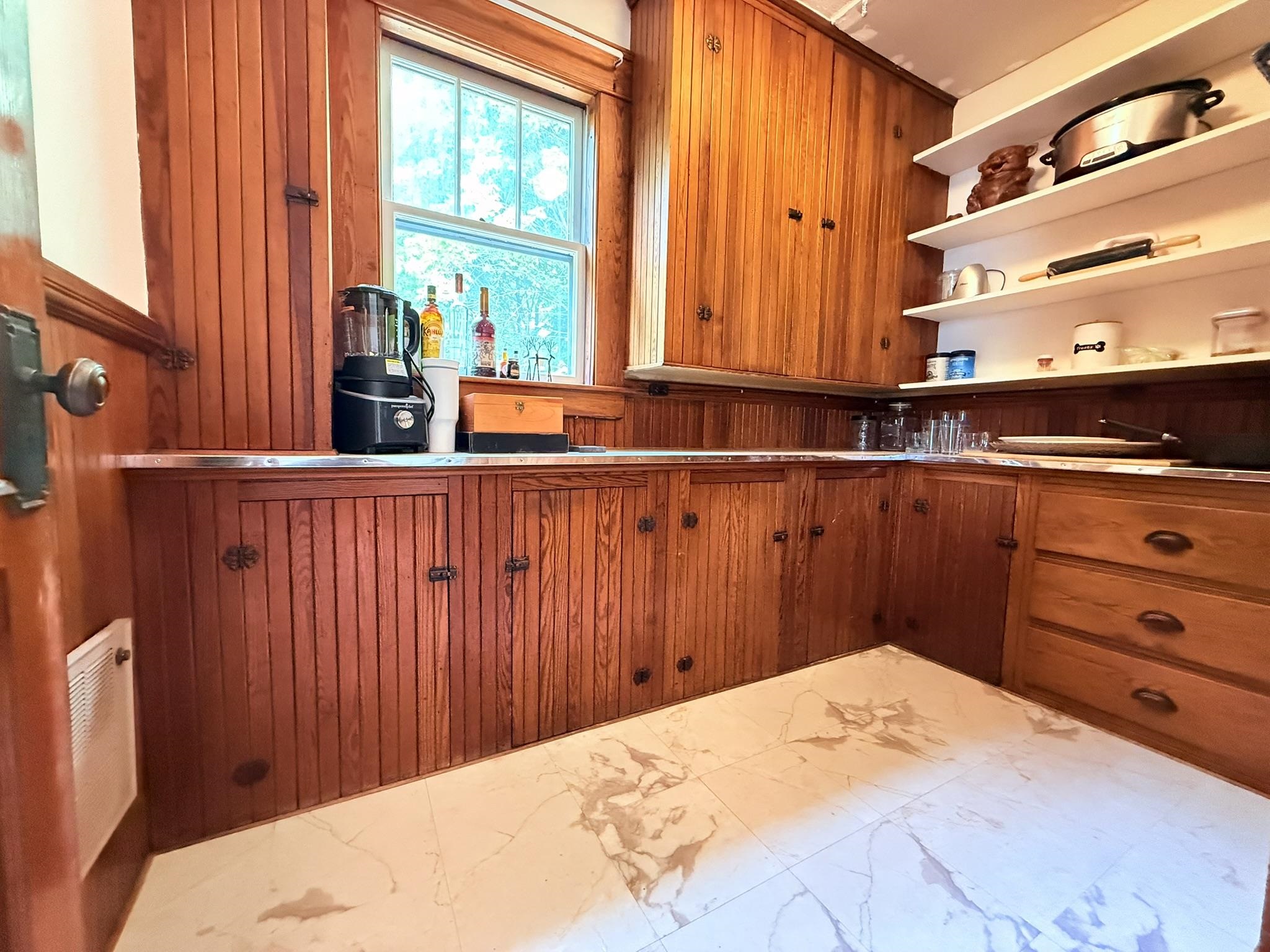 27 Columbus Cir, Newport, NH 03773