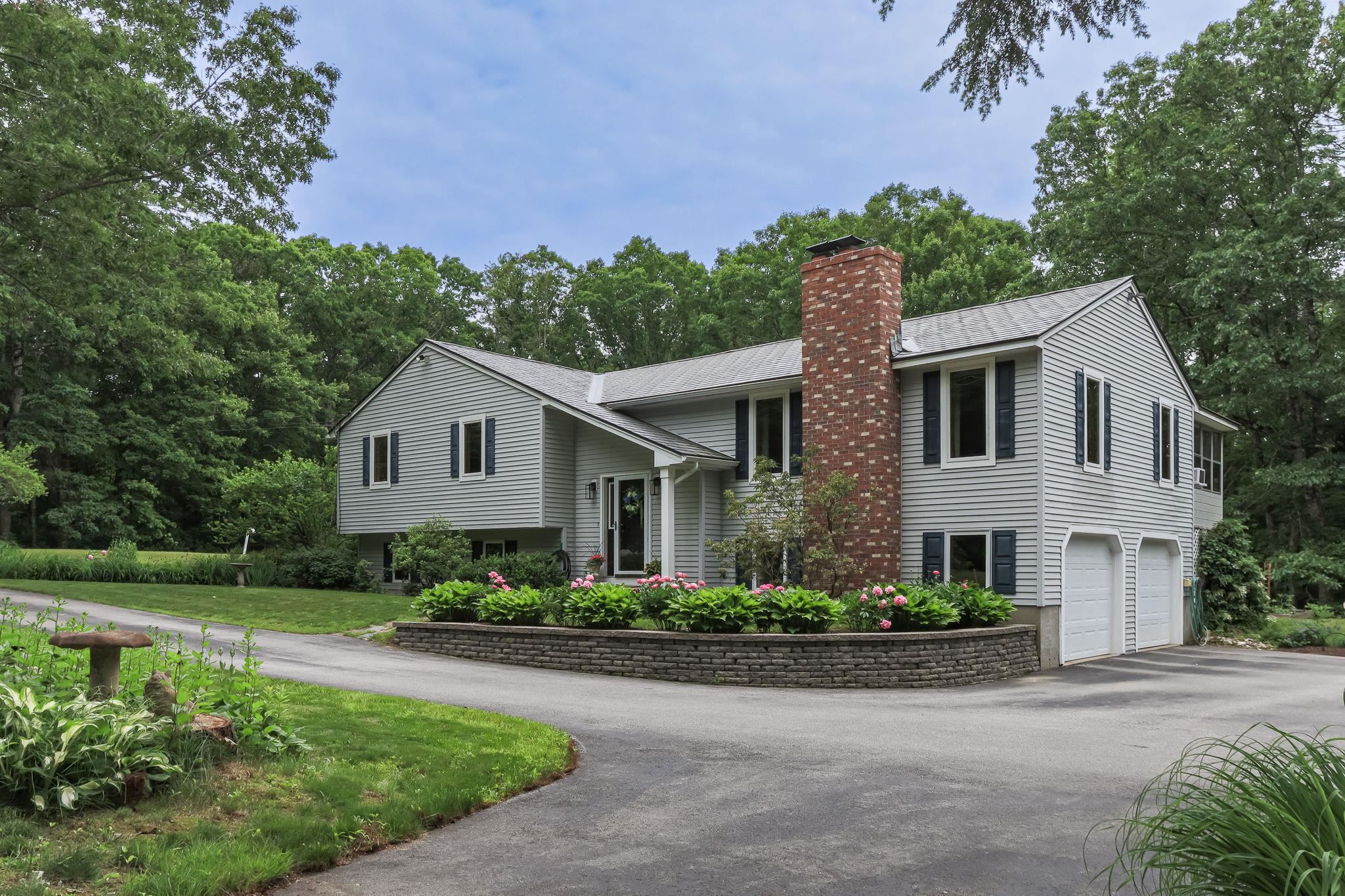 59 Whipplewill Rd, New Boston, NH 03070