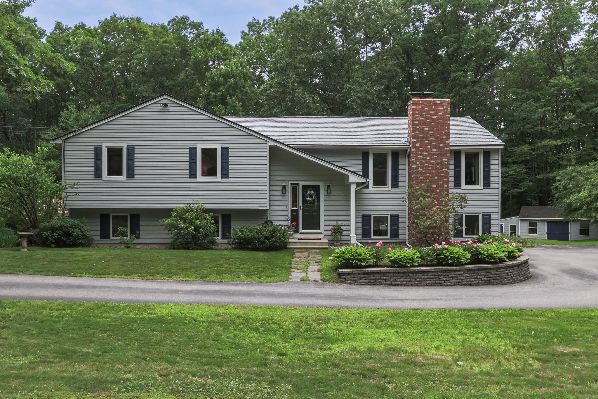 59 Whipplewill Rd, New Boston, NH 03070