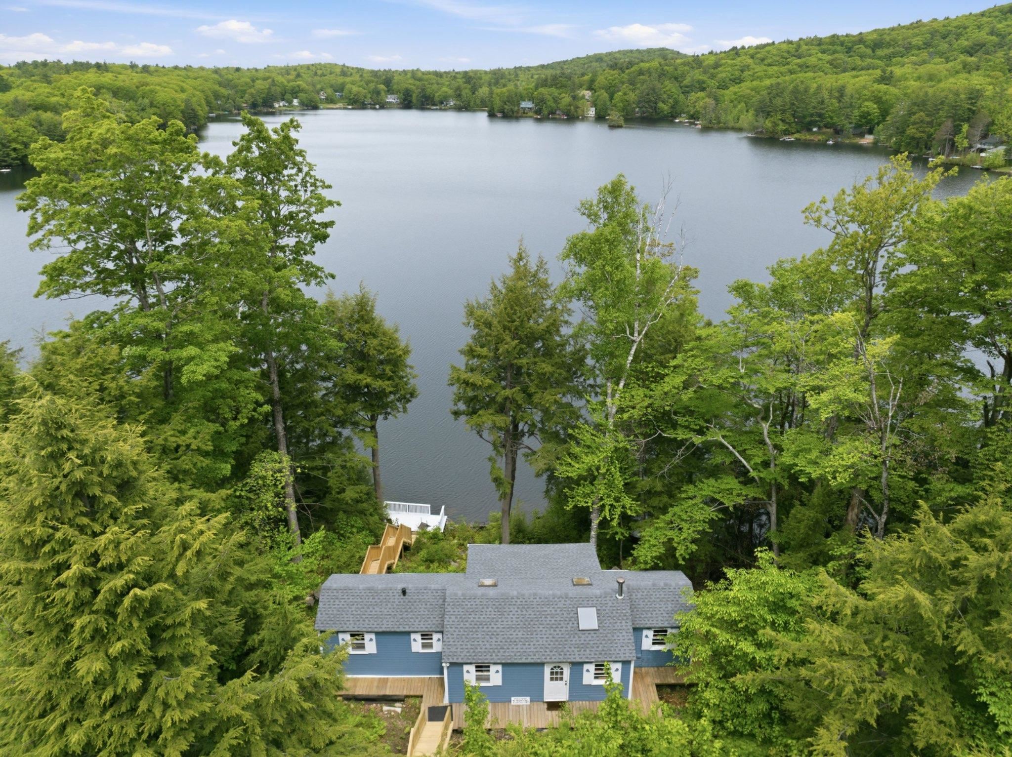 310 Hemlock Dr, Gilmanton, NH 03237