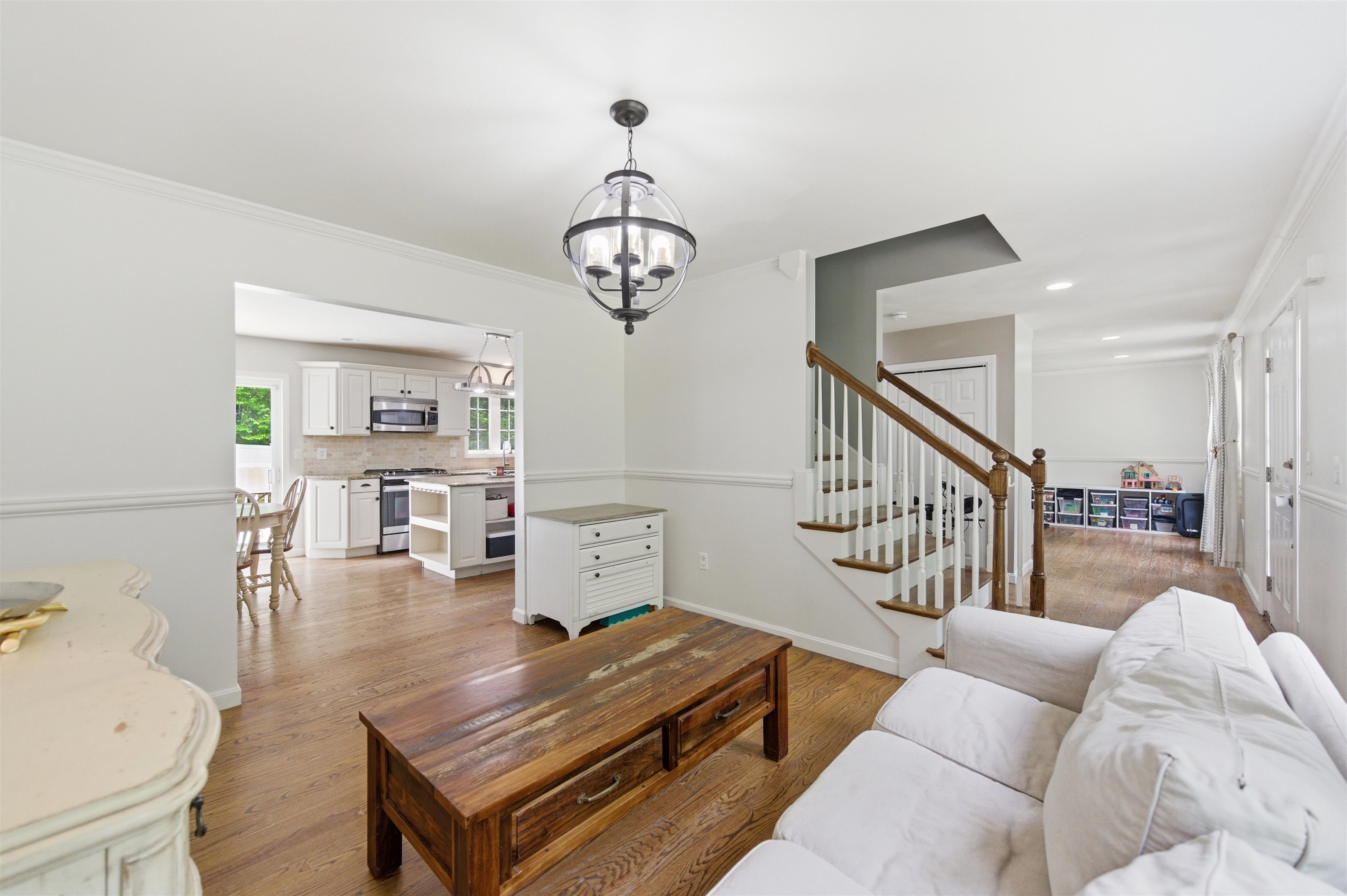 6 Burge Dr, Brookline, NH 03033