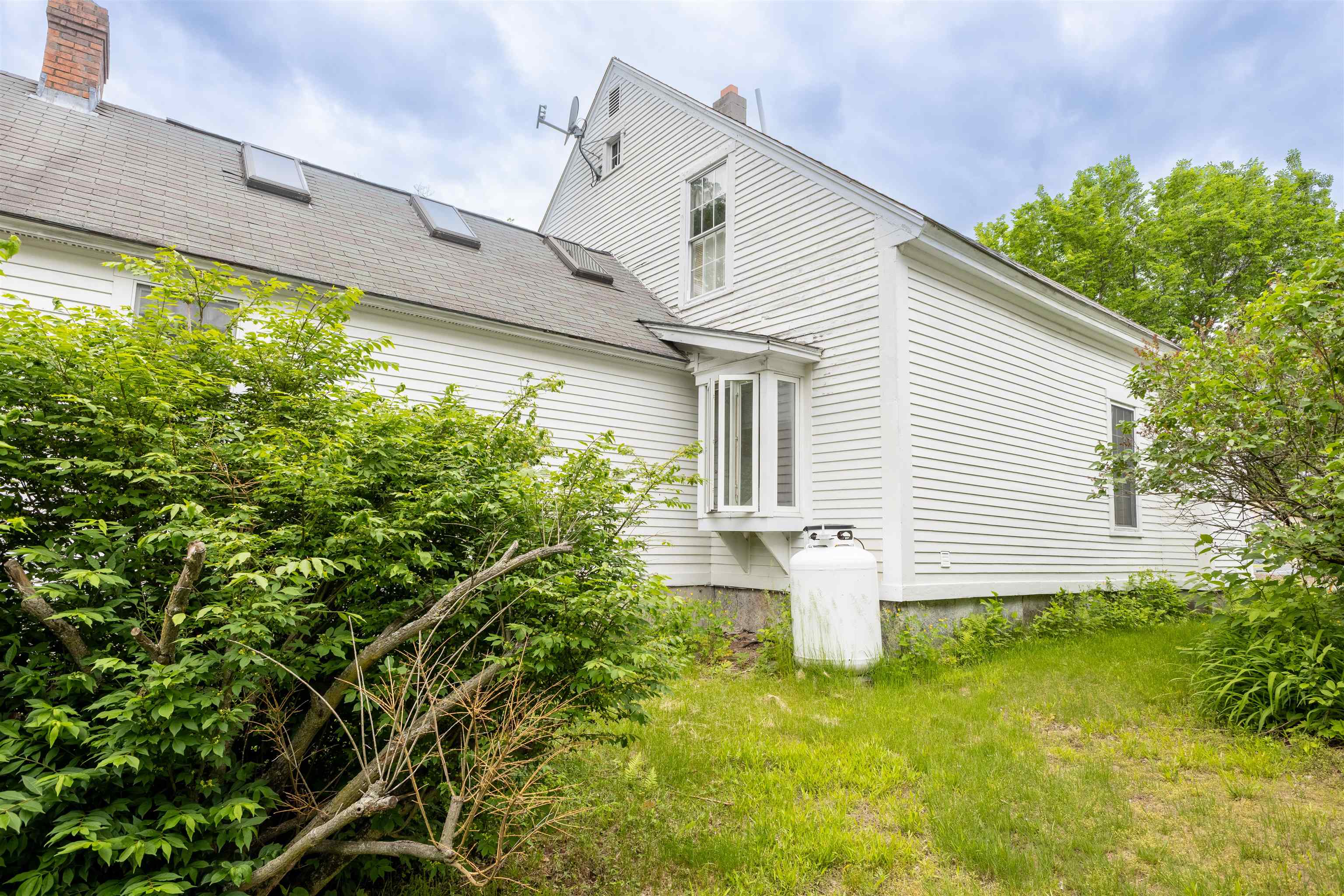 26 Park St, Charlestown, NH 03603