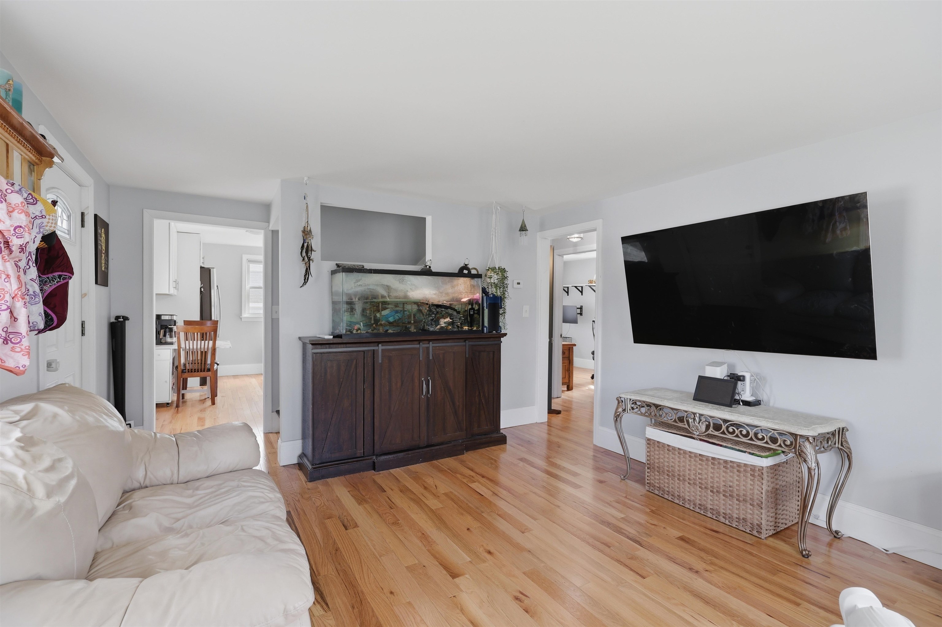 27 Fairview St, Goffstown, NH 03045