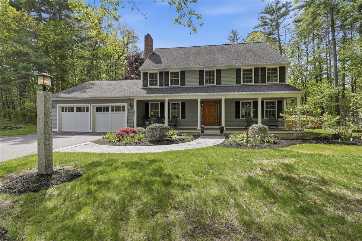 14 Forest Dr, Auburn, NH 03032