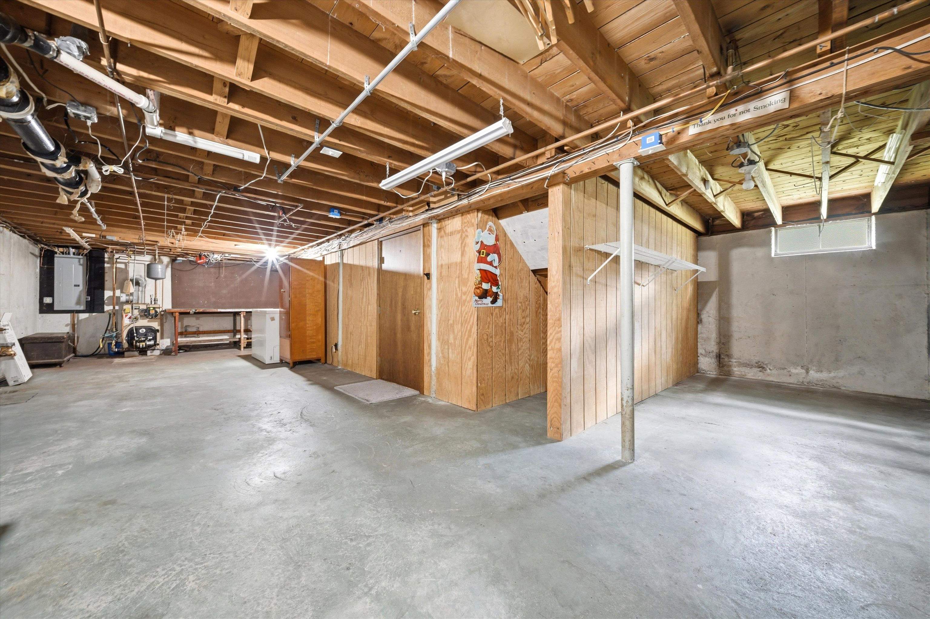 55 Lavista St, Manchester, NH 03103