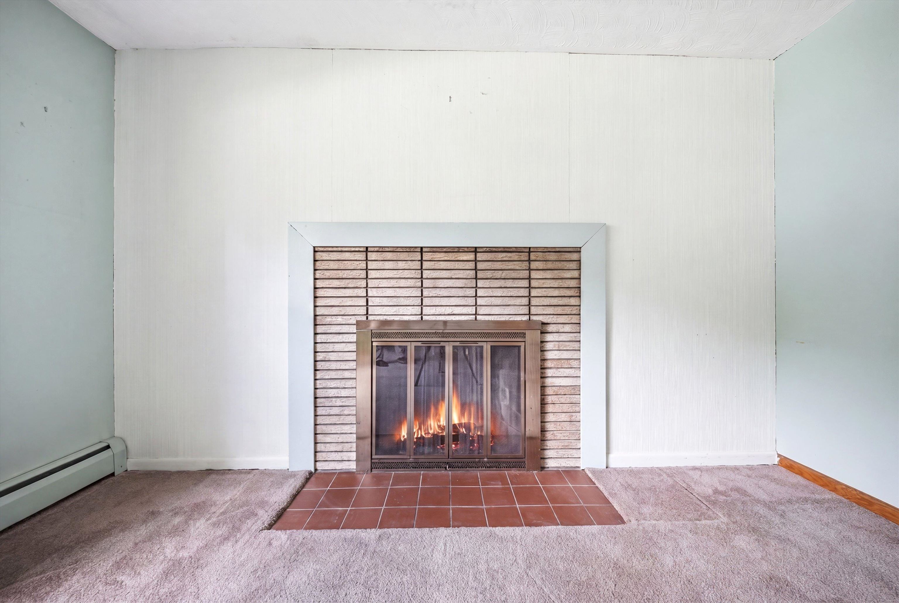 55 Lavista St, Manchester, NH 03103