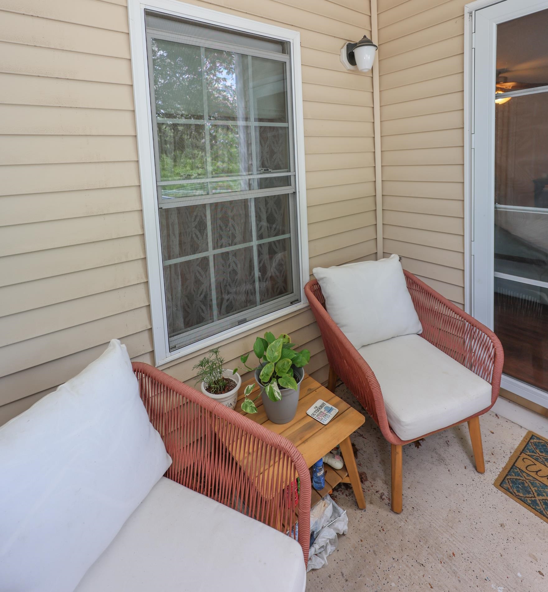 10 Vista Ridge Dr, Londonderry, NH 03053
