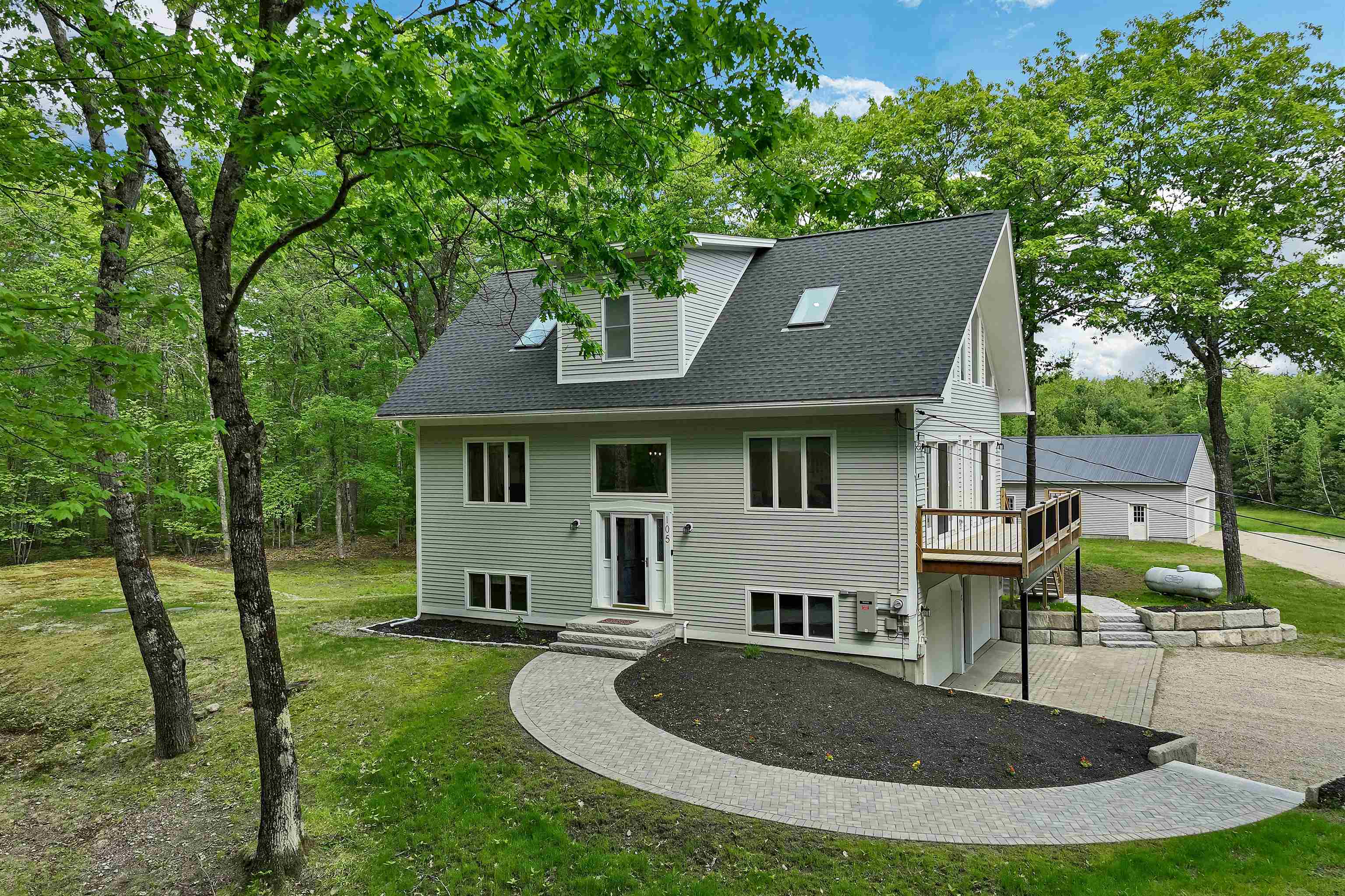 105 Nichols Rd, Ossipee, NH 03814