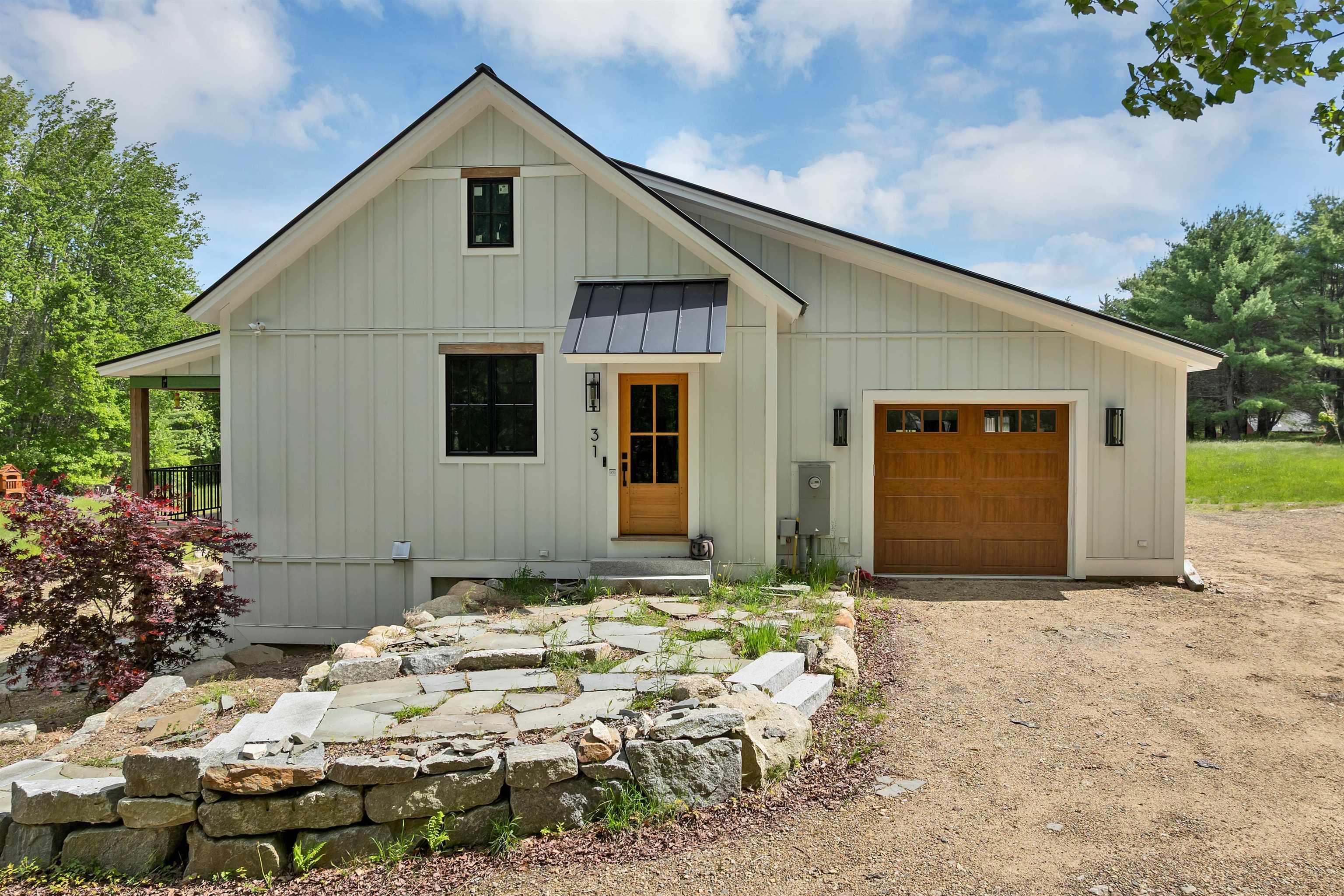 31 Powers Rd, Meredith, NH 03253