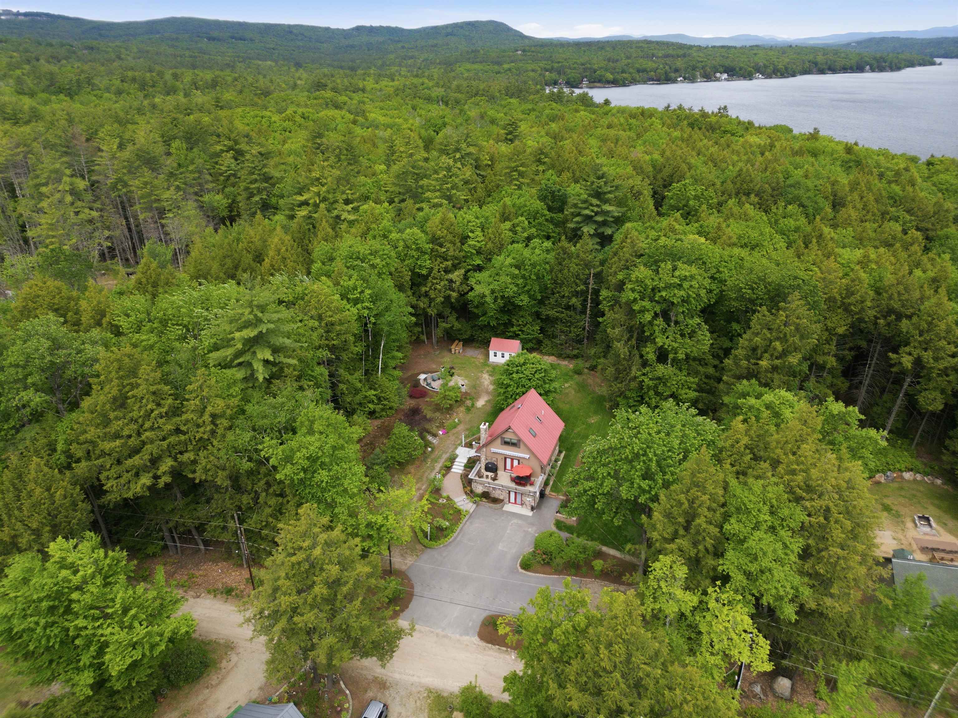 16 Hemlock Avenue