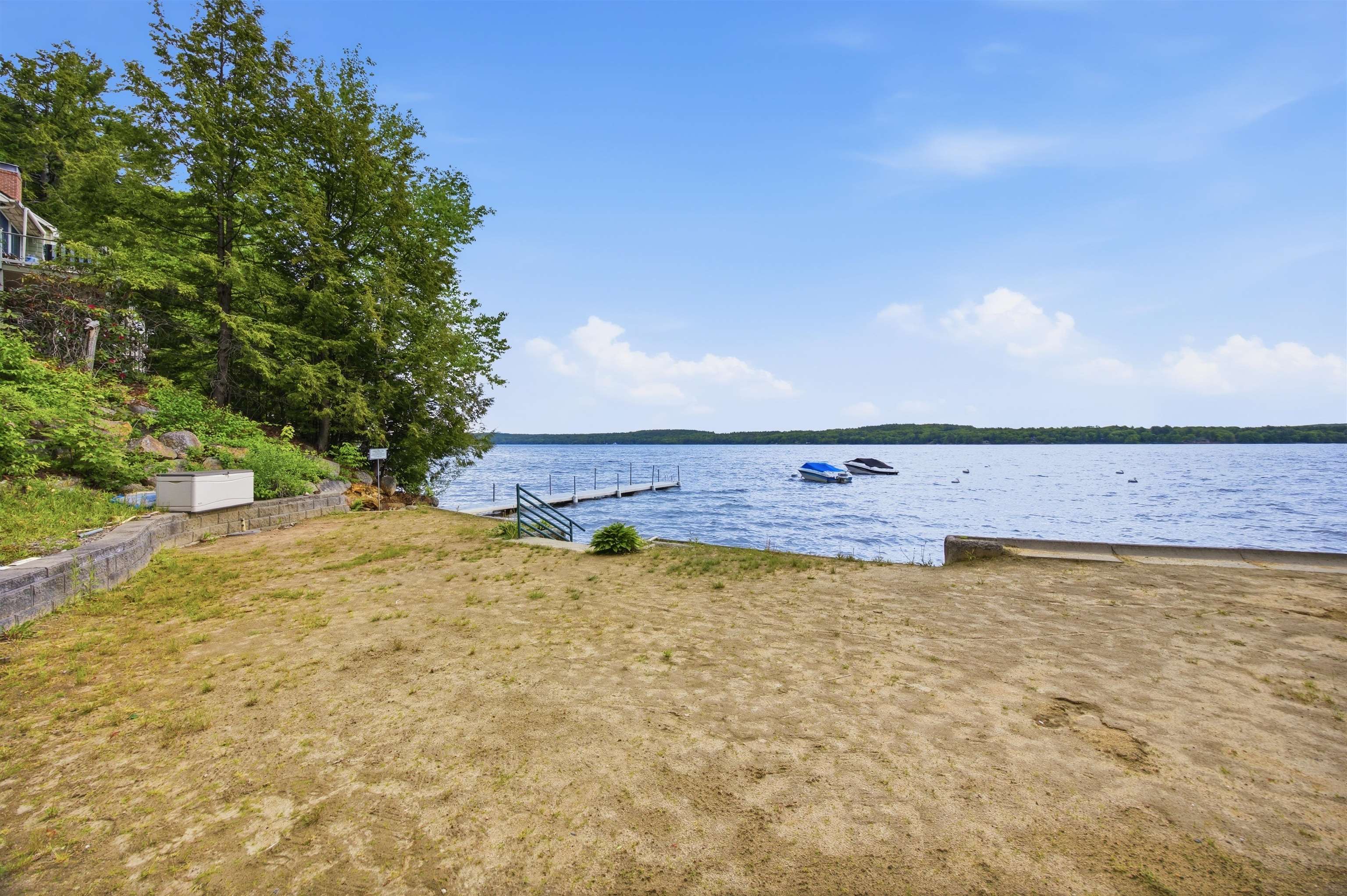 16 Hemlock Ave, Sanbornton, NH 03246
