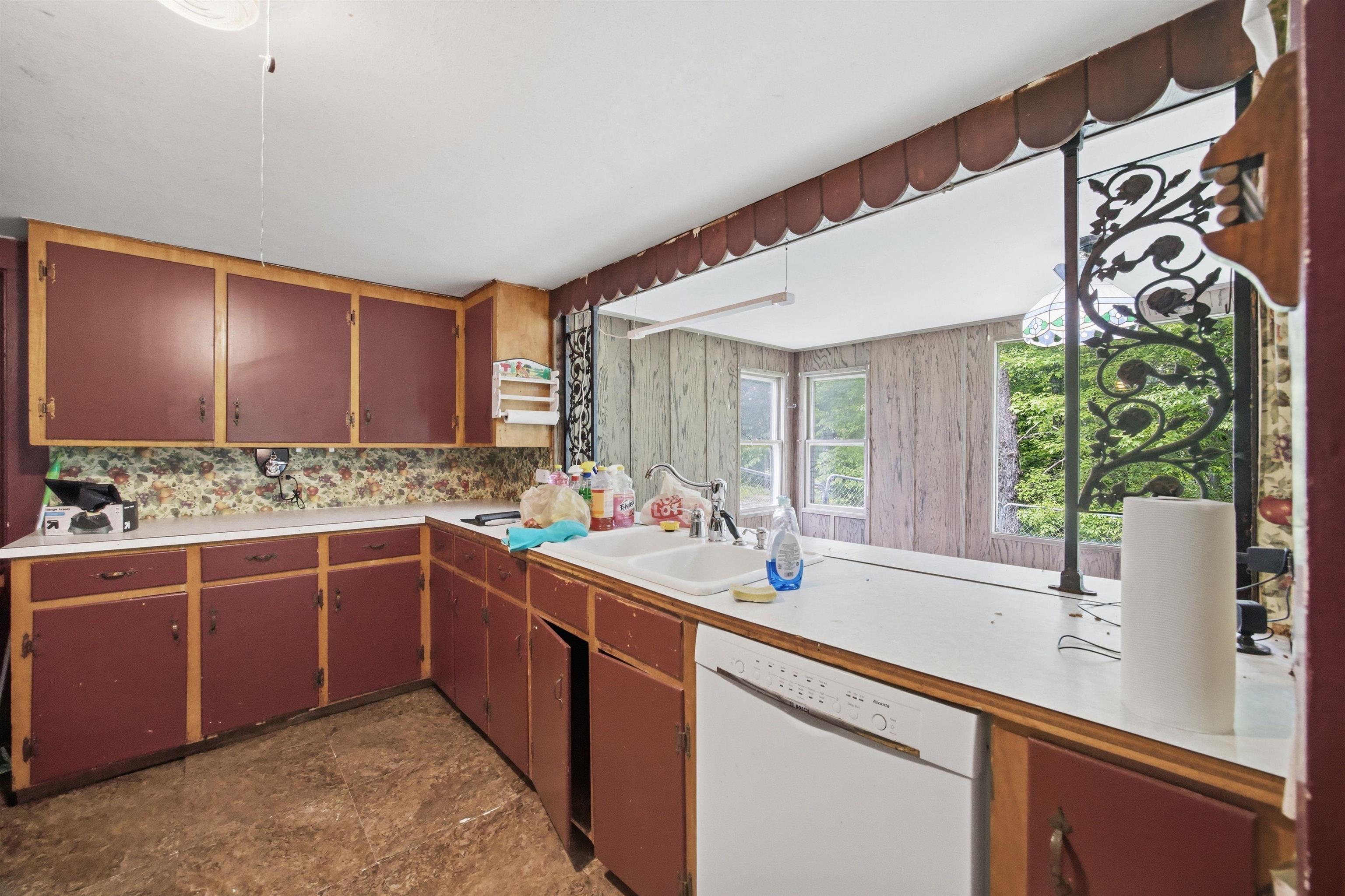 24 Sand Hill Rd, Hill, NH 03243
