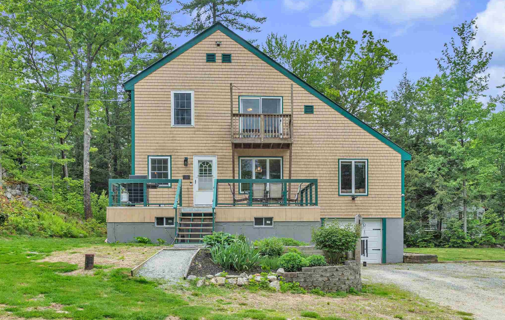 Hillsborough NH&nbsp;Home for sale $415,000 $239 per sq.ft.